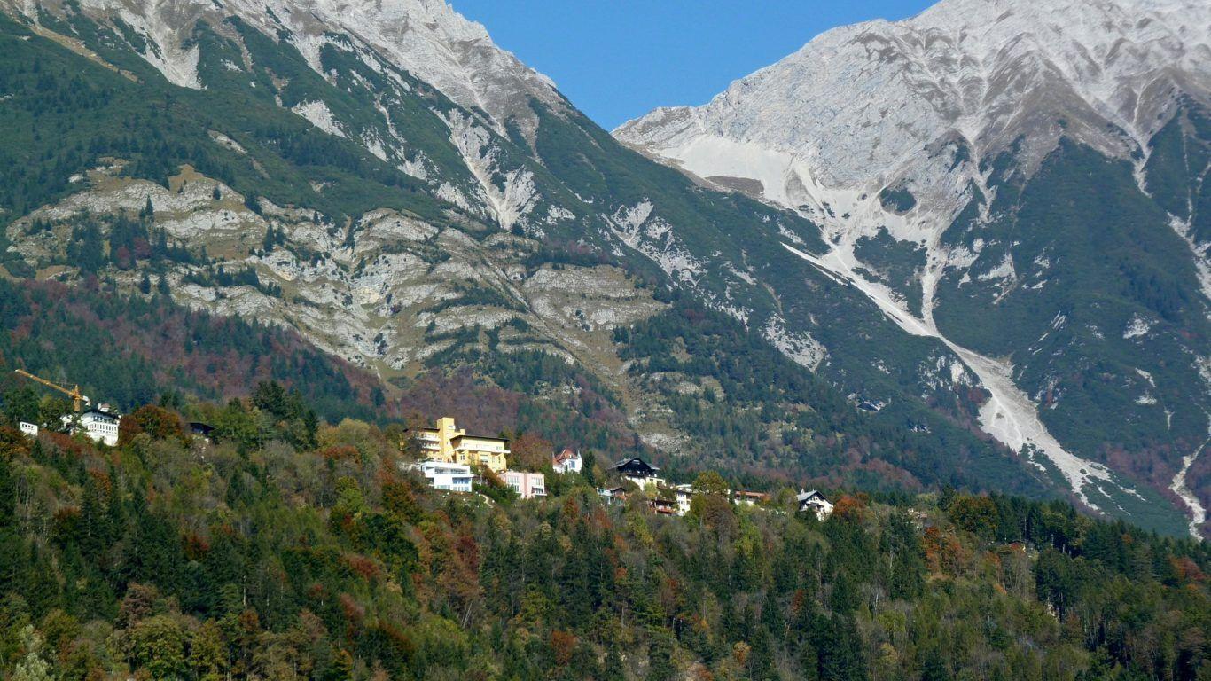 1366x768 Innsbruck Wallpaper