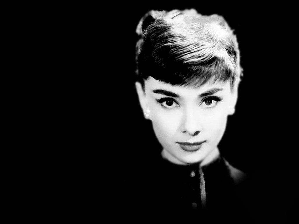 Audrey Hepburn Black And White HD wallpaper