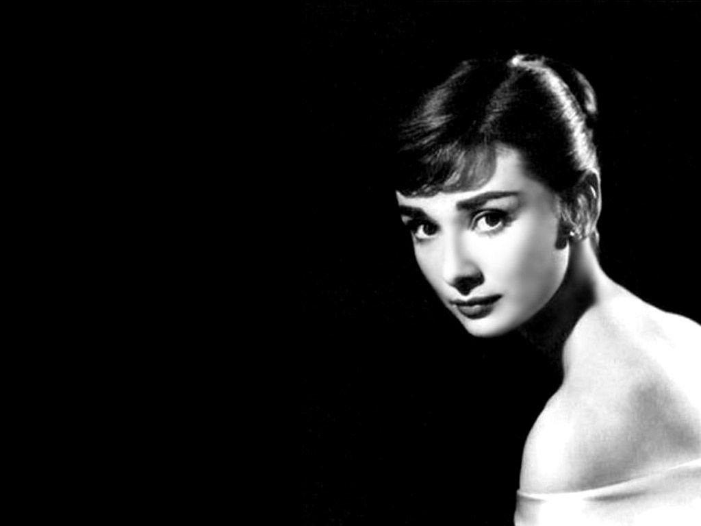 1024x768 Free Audrey Hepburn Wallpaper Desktop Background