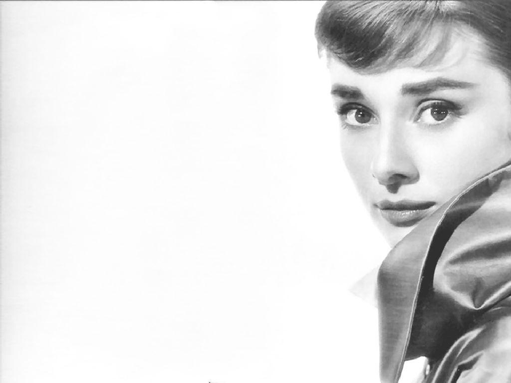 1024x768 Audrey Hepburn Wallpaper