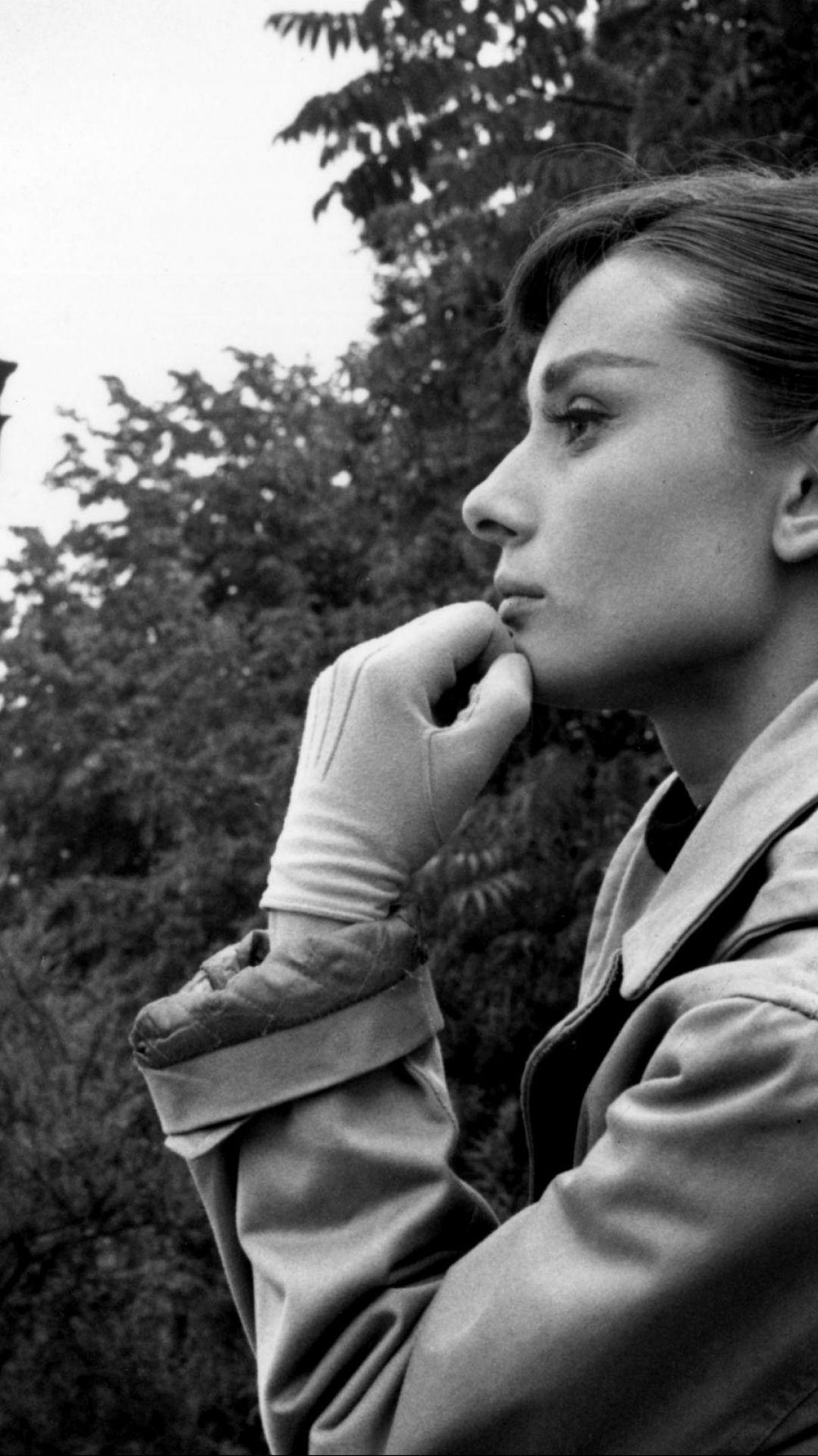1080x1920 Celebrity Audrey Hepburn (1080x1920) Wallpaper