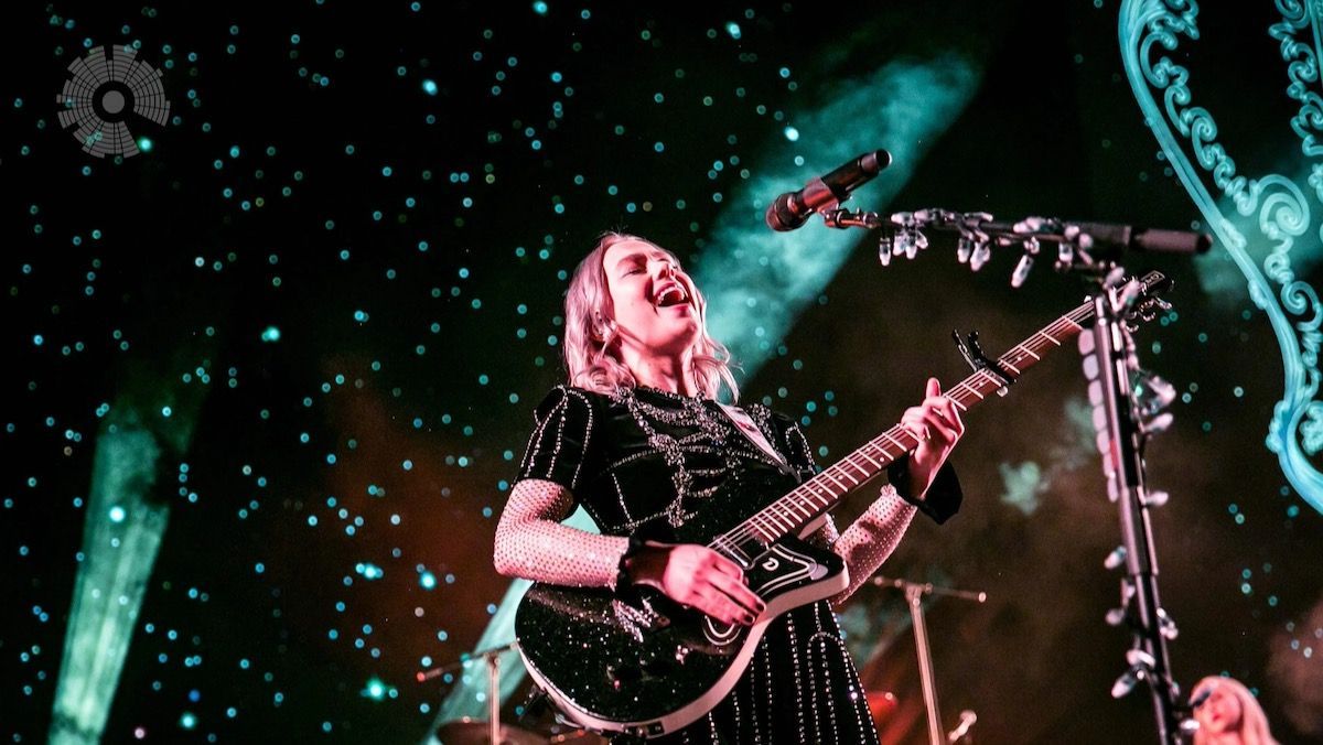 1200x676 Phoebe Bridgers Sings Milk