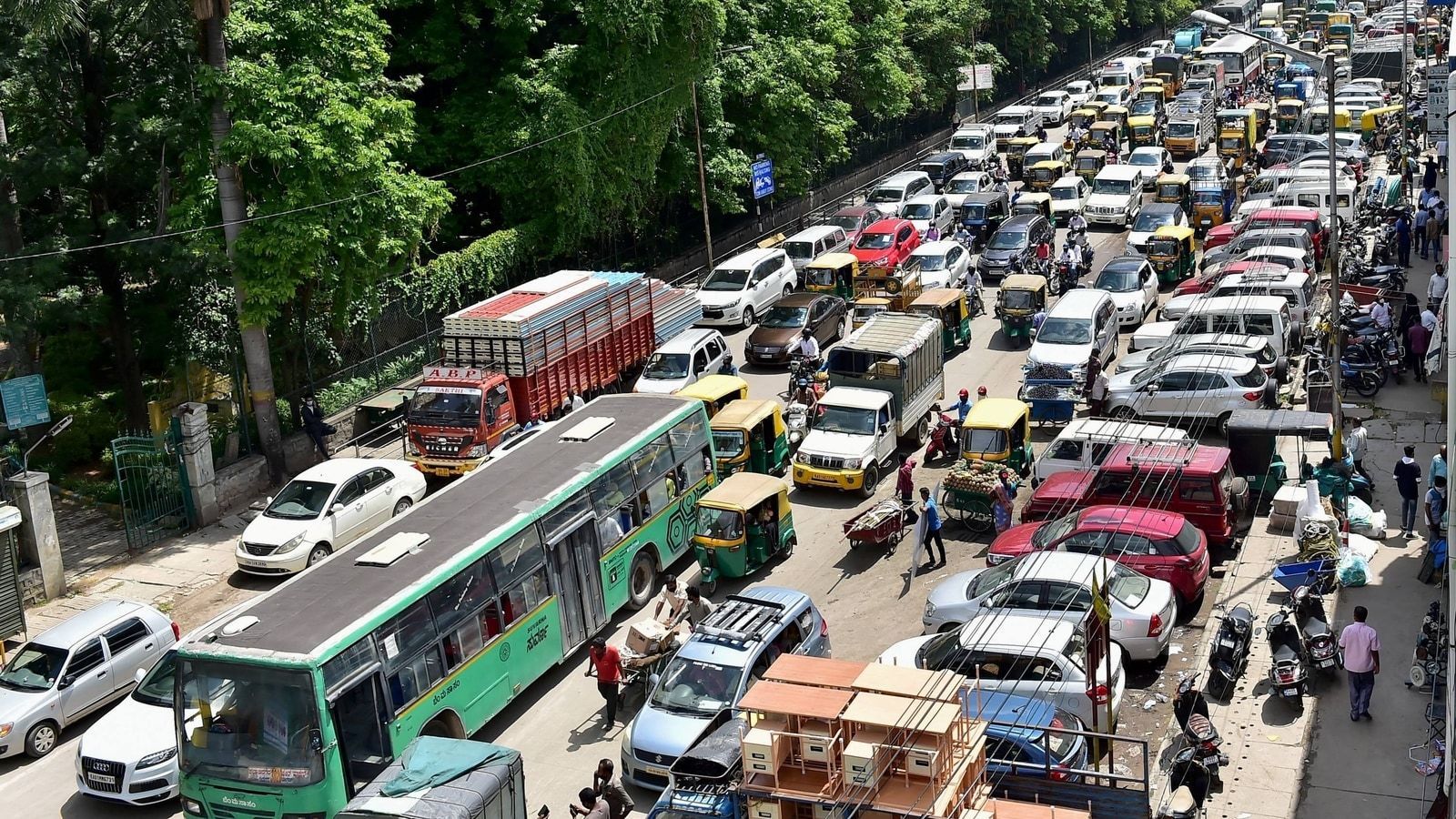 1600x900 Woman tweets how Bengaluru traffic jam