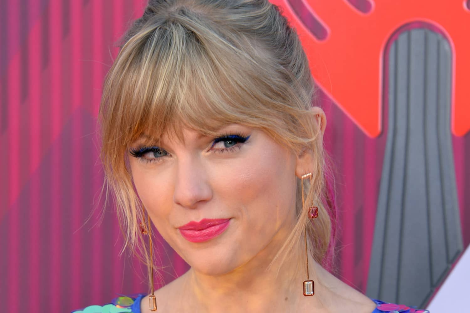 1500x1000 Taylor Swift's Wallpaper Is in Our