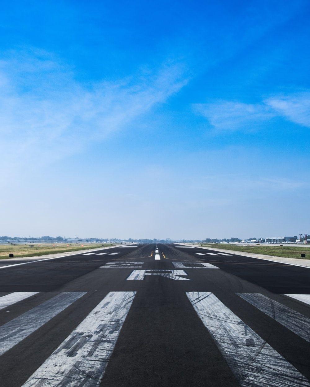 Airport Runway Wallpapers - Top Free Airport Runway Backgrounds ...