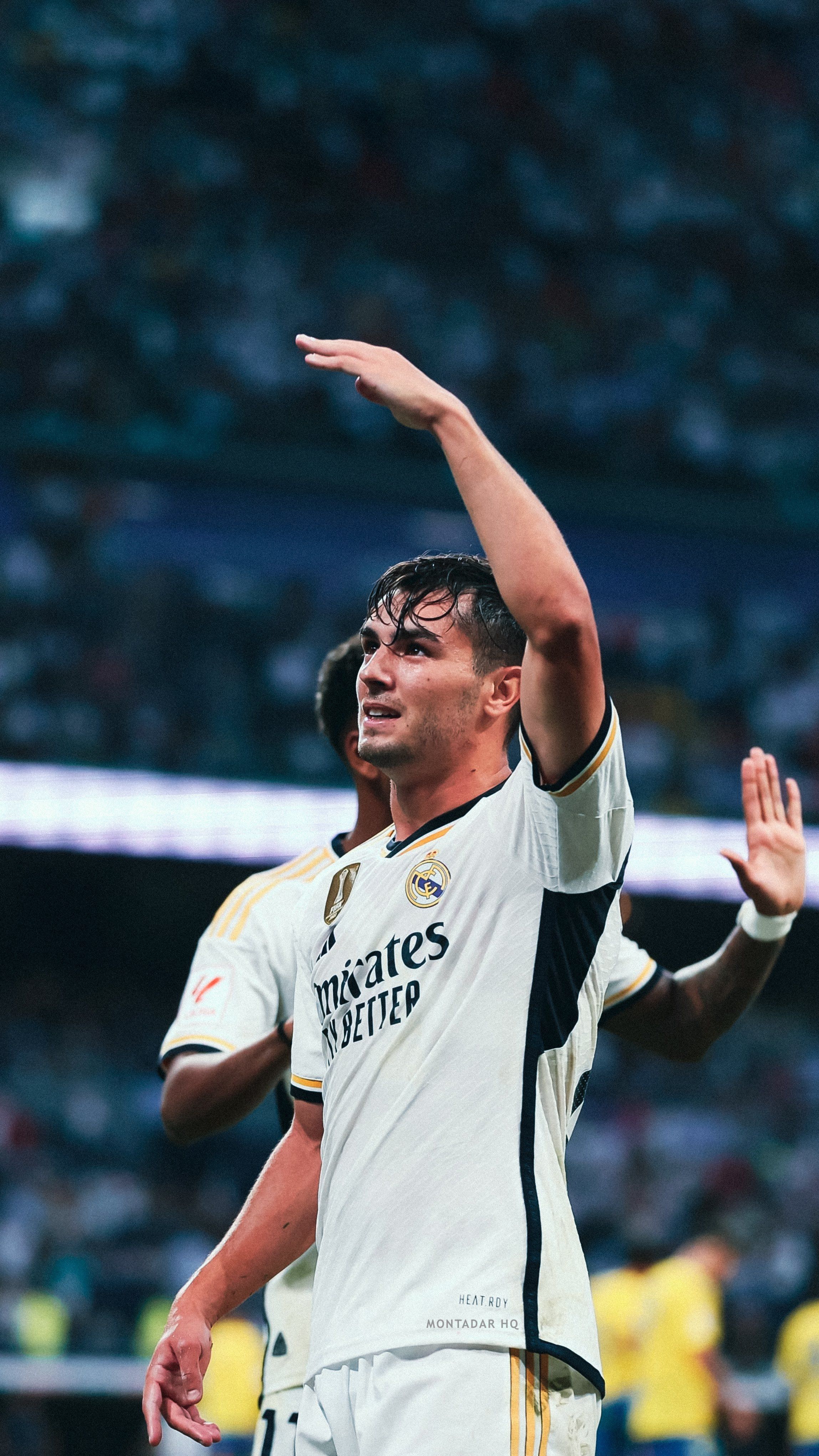 2297x4083 4K Wallpaper : Brahim Diaz