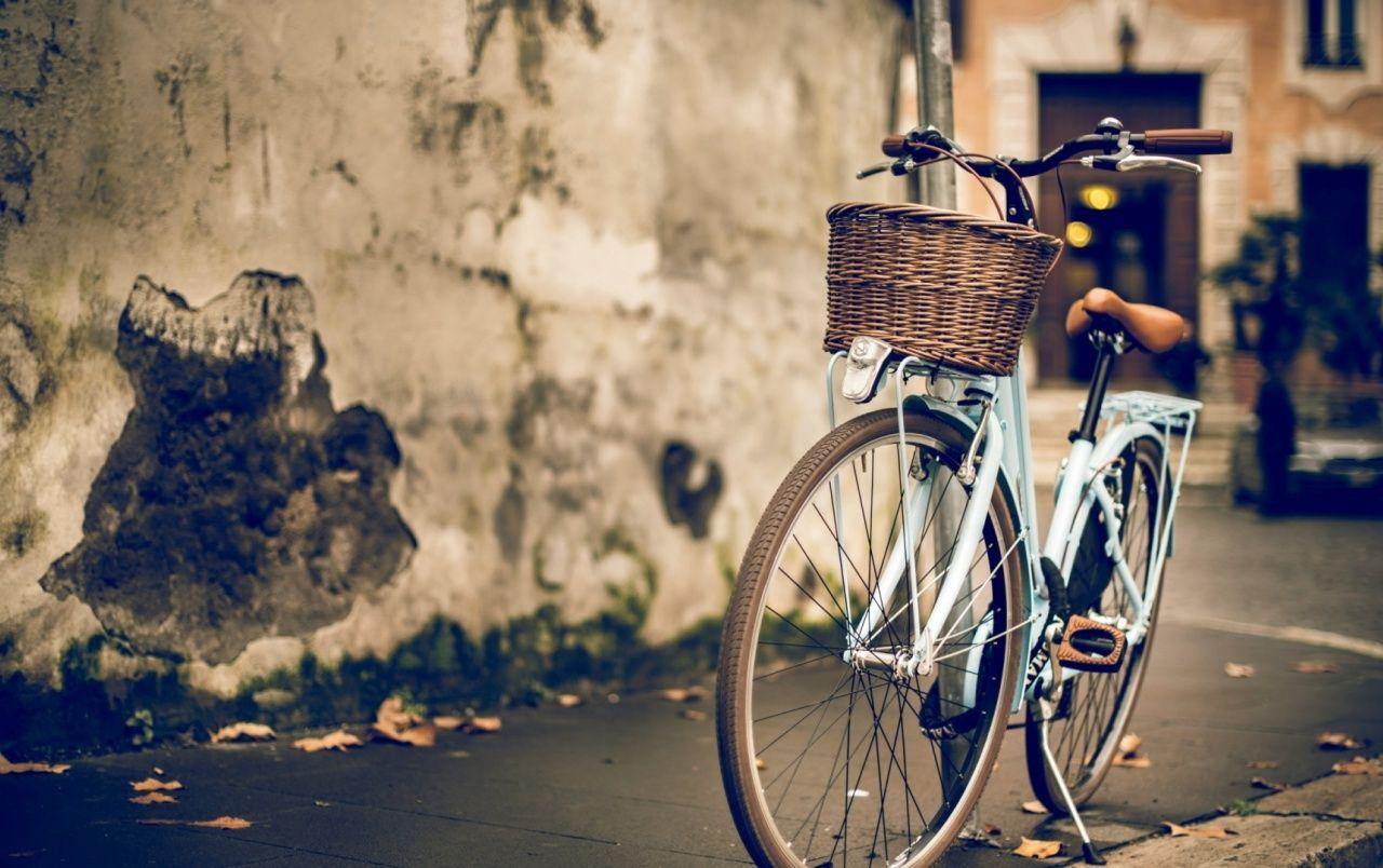 1280x804 Vintage Women's Bike wallpaper. Vintage Women's Bike stock