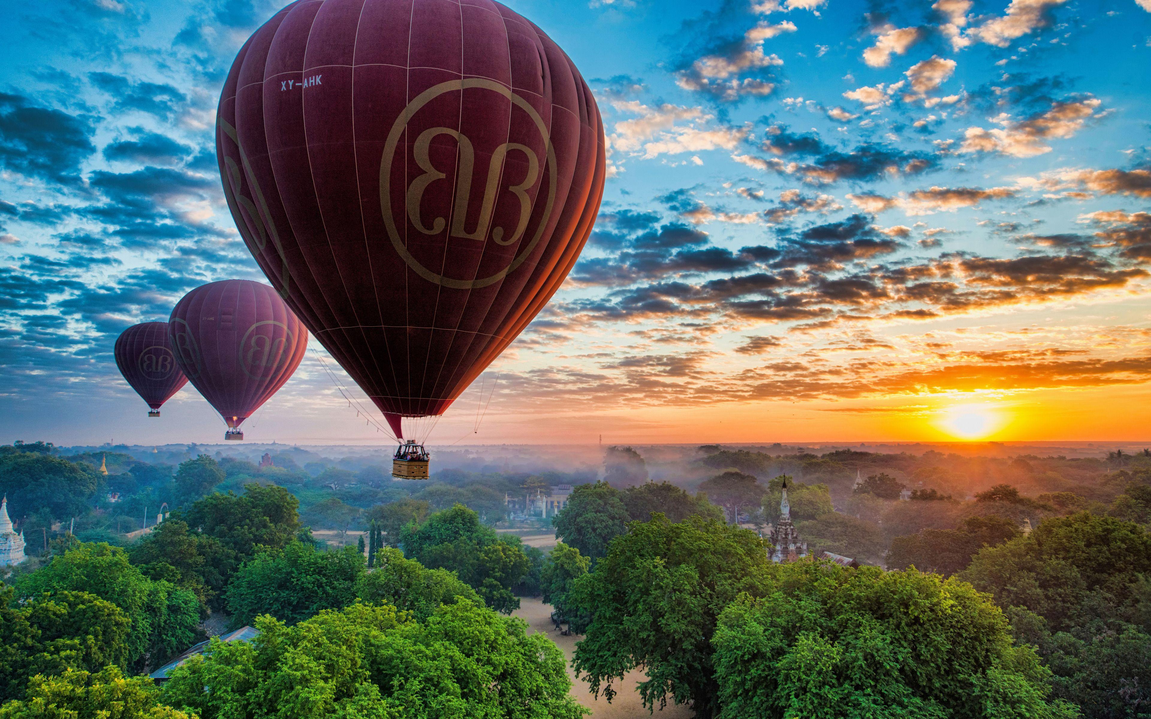 3840x2400 Hot Air Balloon Festival over the Temples of Bagan, Myanmar