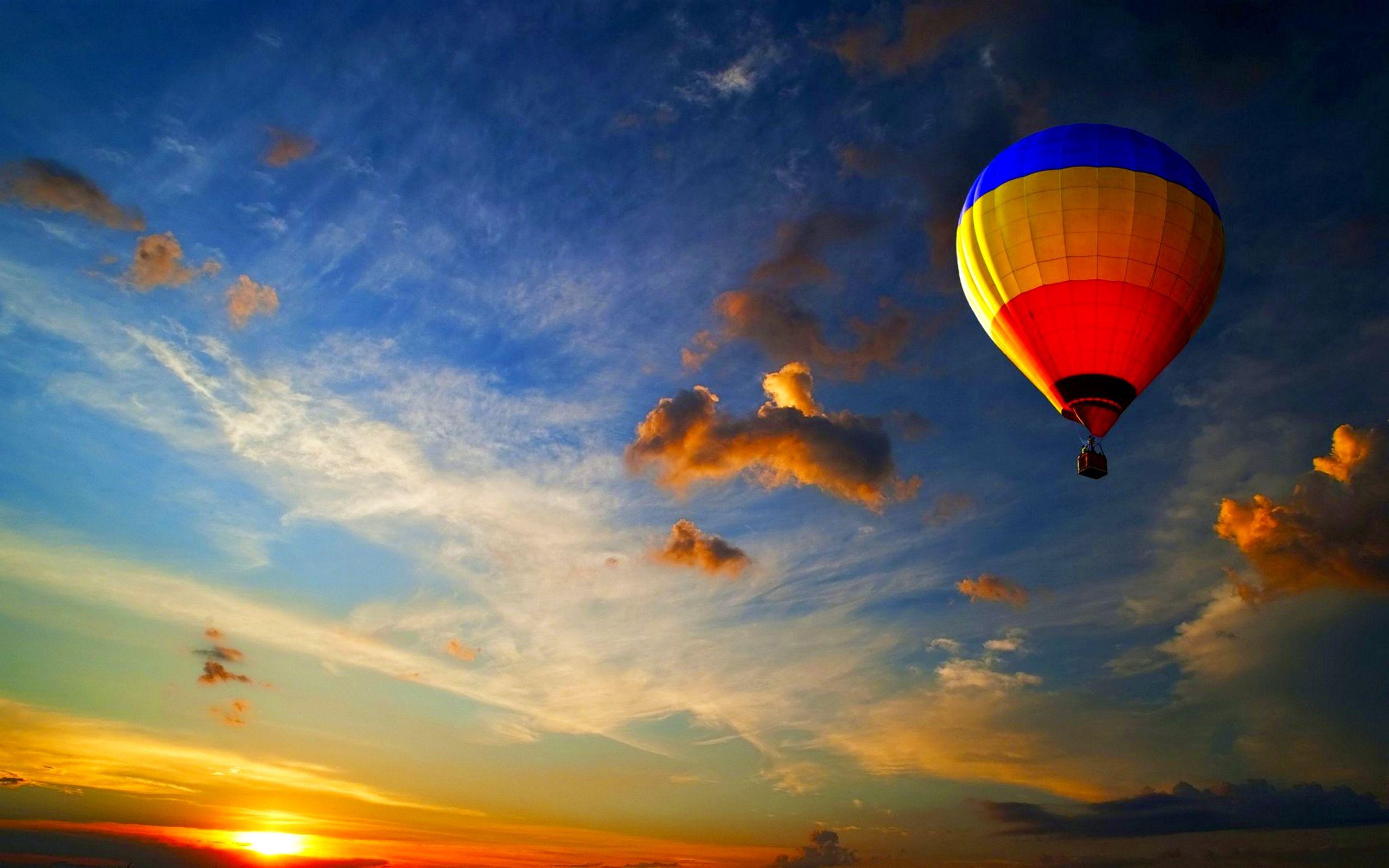 2560x1600 Hot Air Balloon wallpaperx1600