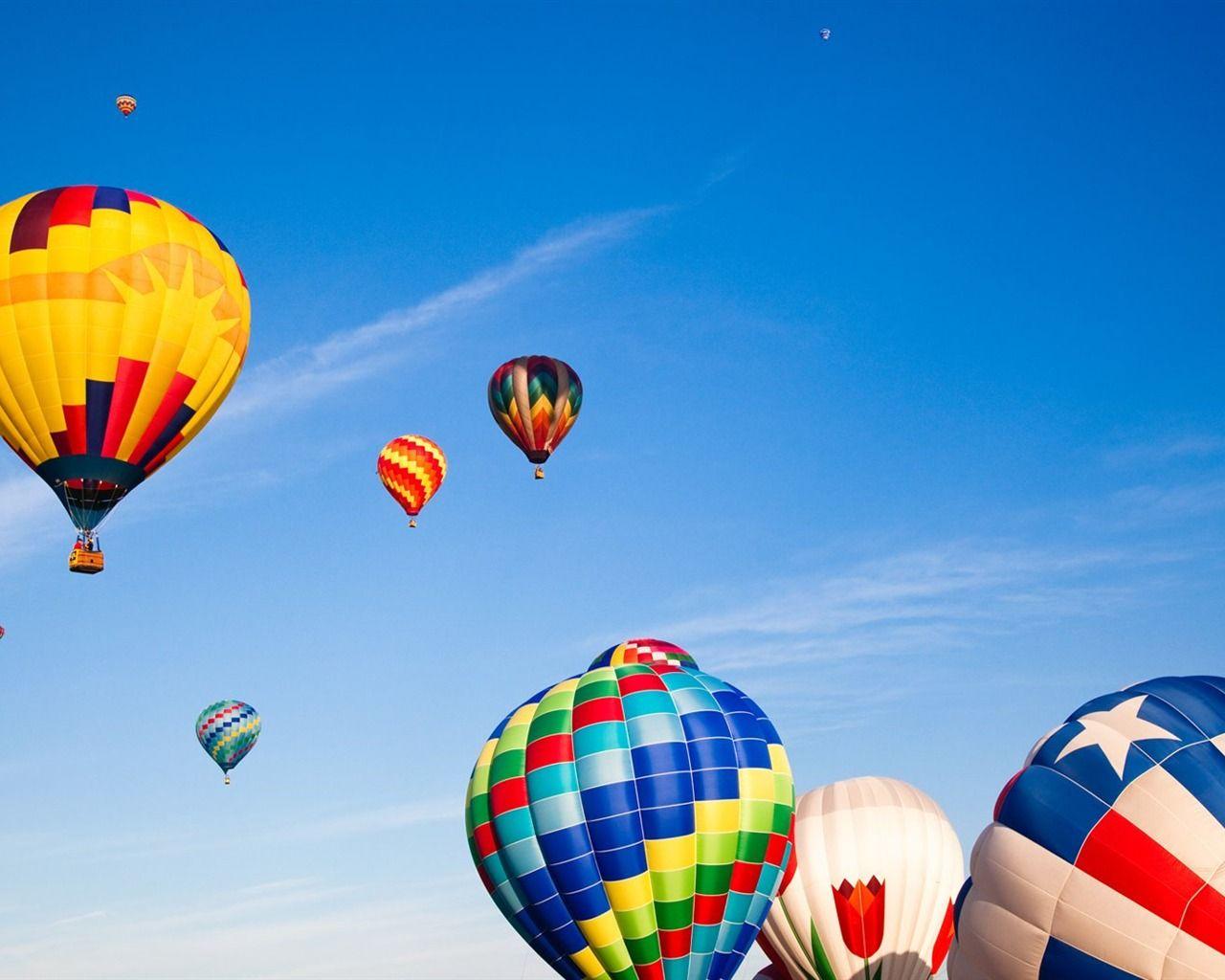 1280x1024 Colorful hot air balloons wallpaper (1)