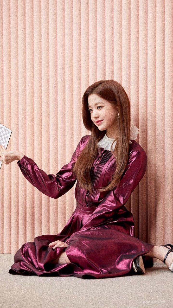 719x1280 wonyoung lockscreens