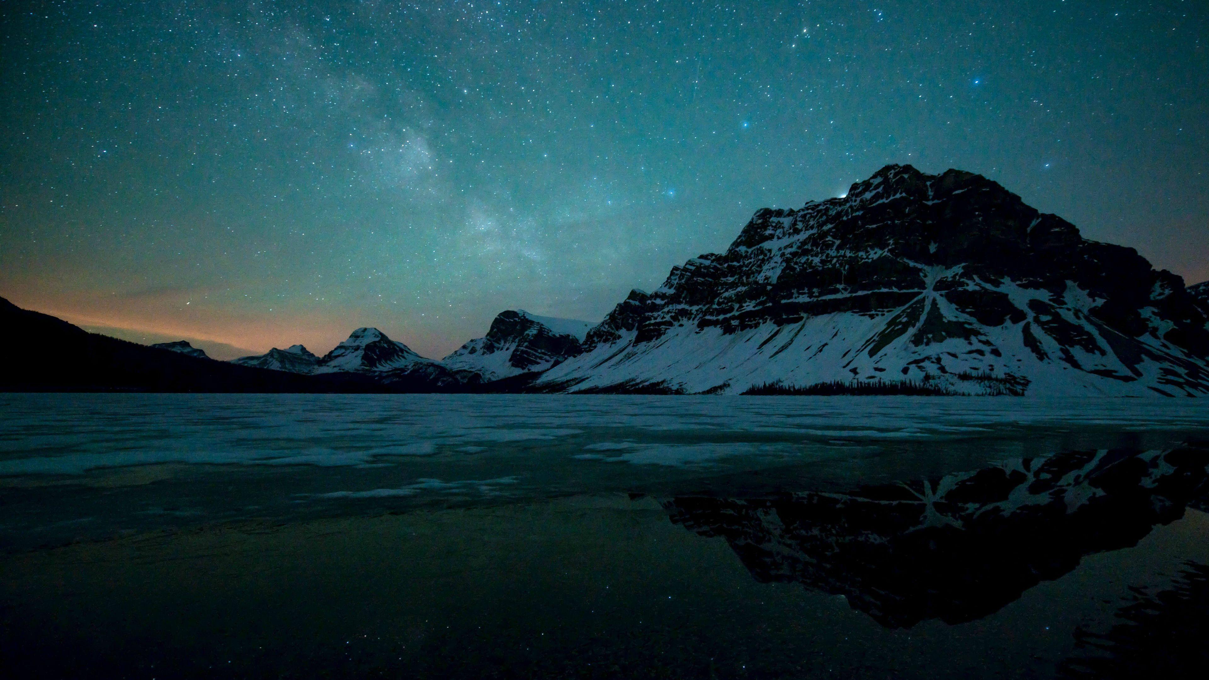 3840x2160 Milky Way over Bow Lake in Canada