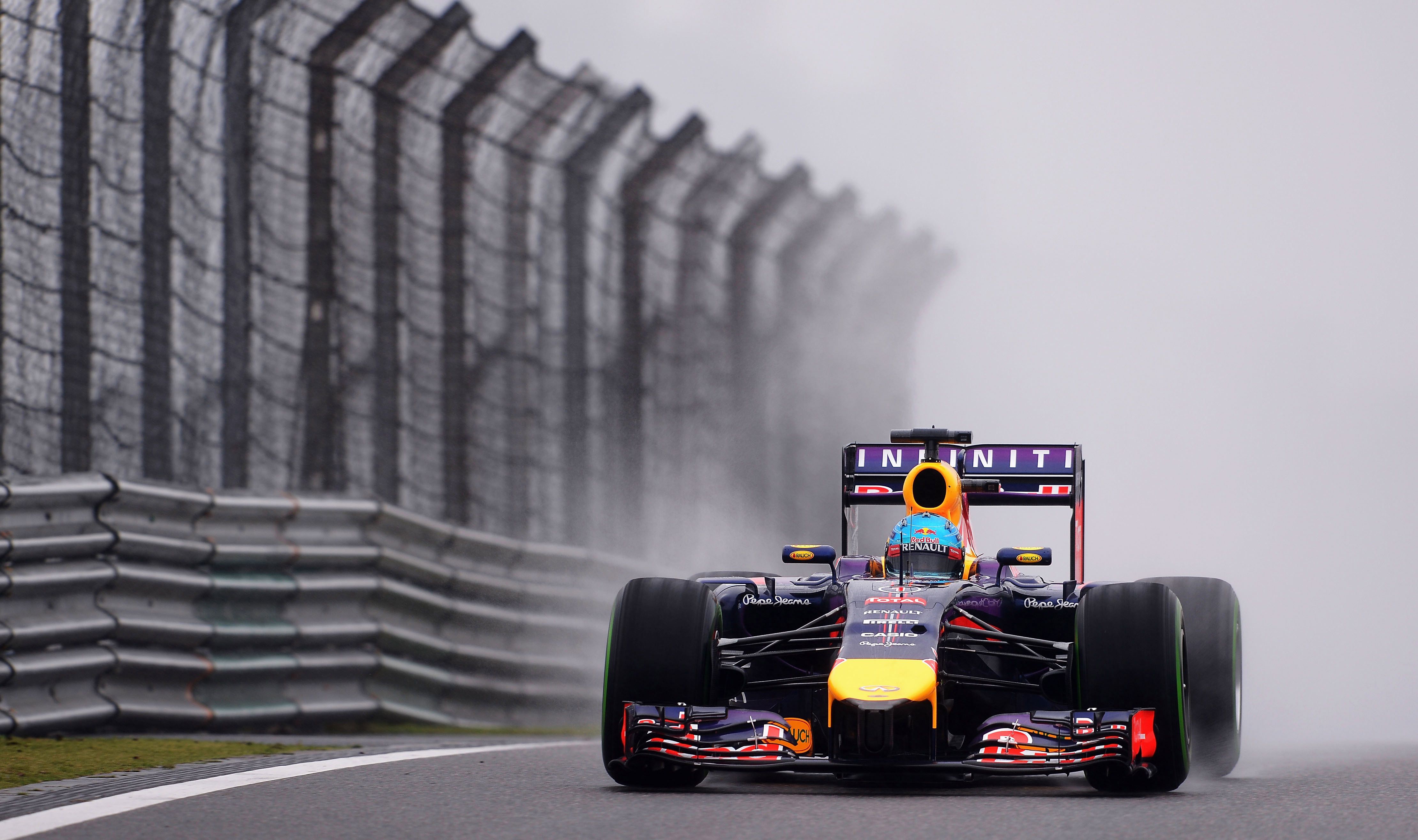 4440x2632 Wallpaper rain, Formula Red Bull, Vettel, Sebastian, rb 10 for mobile and desktop, section спорт, resolution 4440x2632