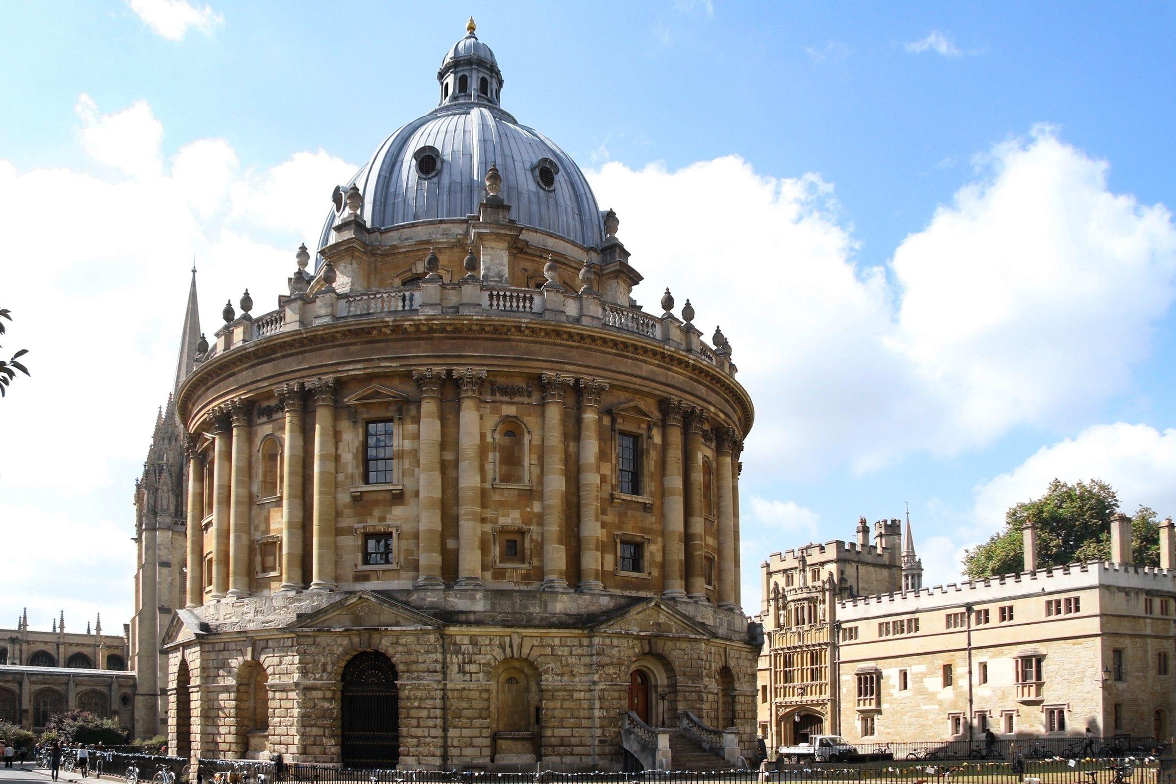 2400x1600 Brown Temple Photography Of Oxford, Download