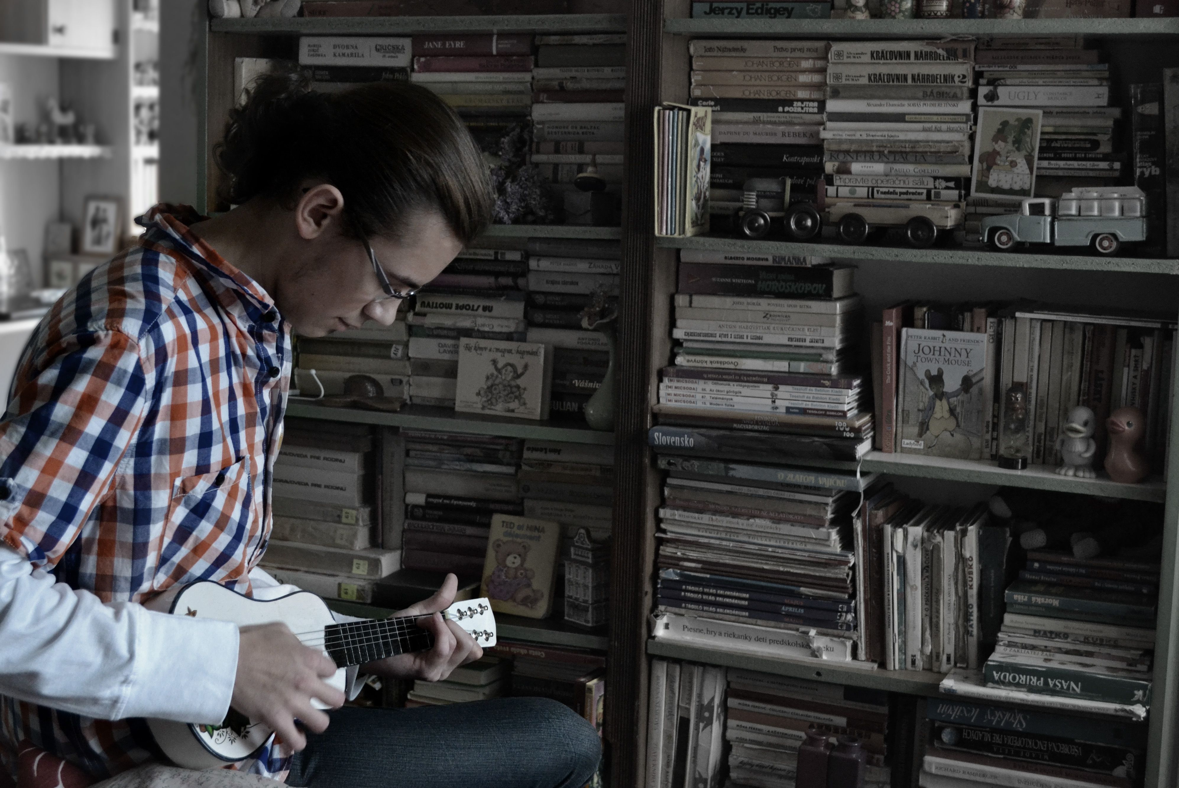 3988x2665 A vintage moment