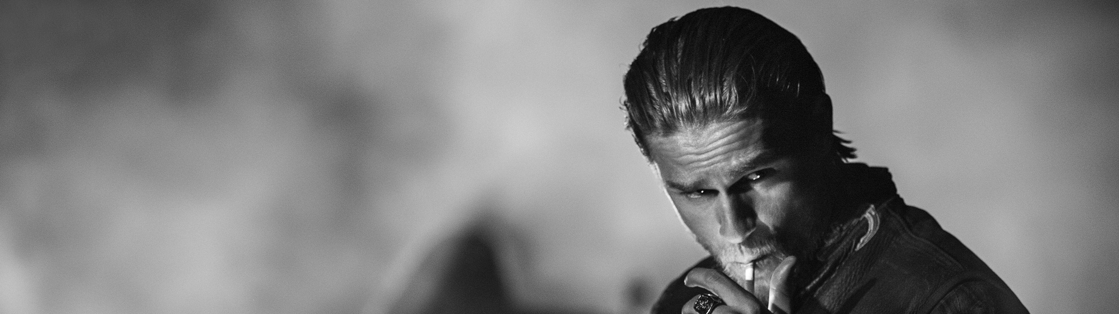 3840x1080 Charlie Hunnam cool HD wallpaper Hunnam Wallpaper