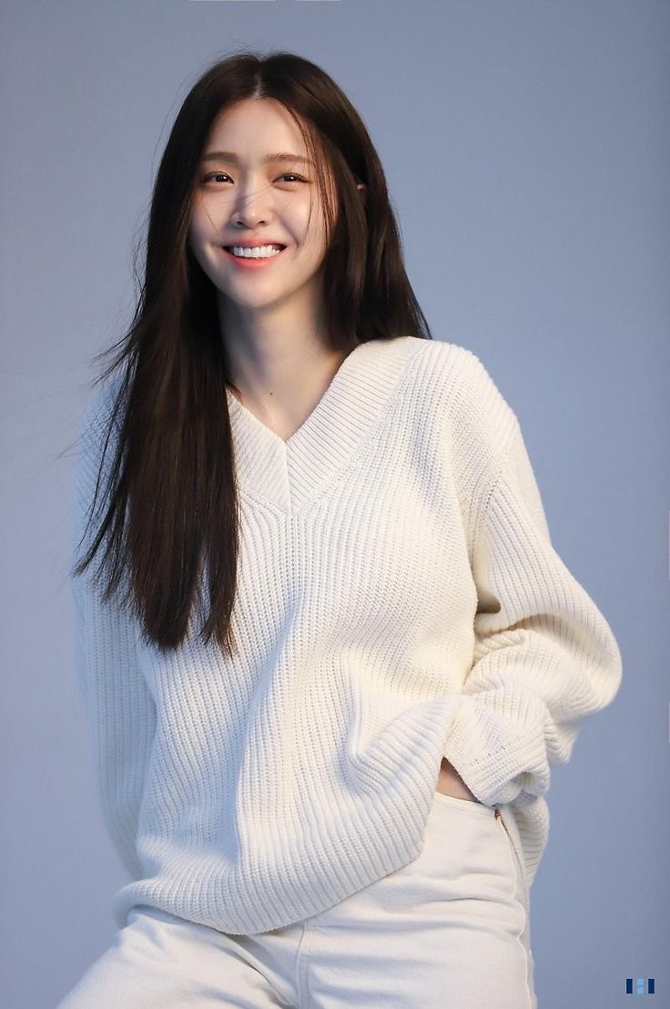 736x1107 Eun (김지은). Korean beauty