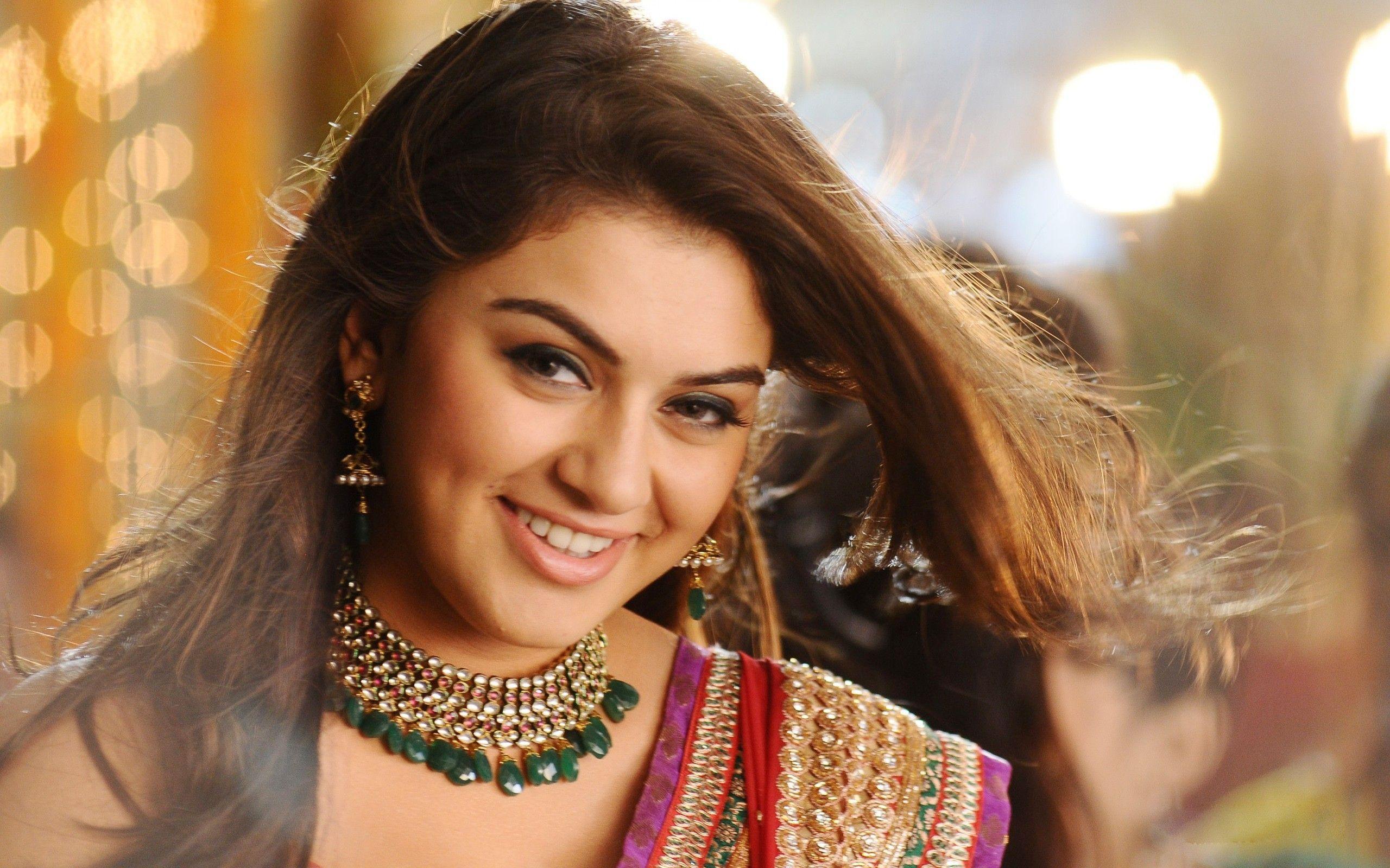 2560x1600 Bollywood HD Wallpaper 2018