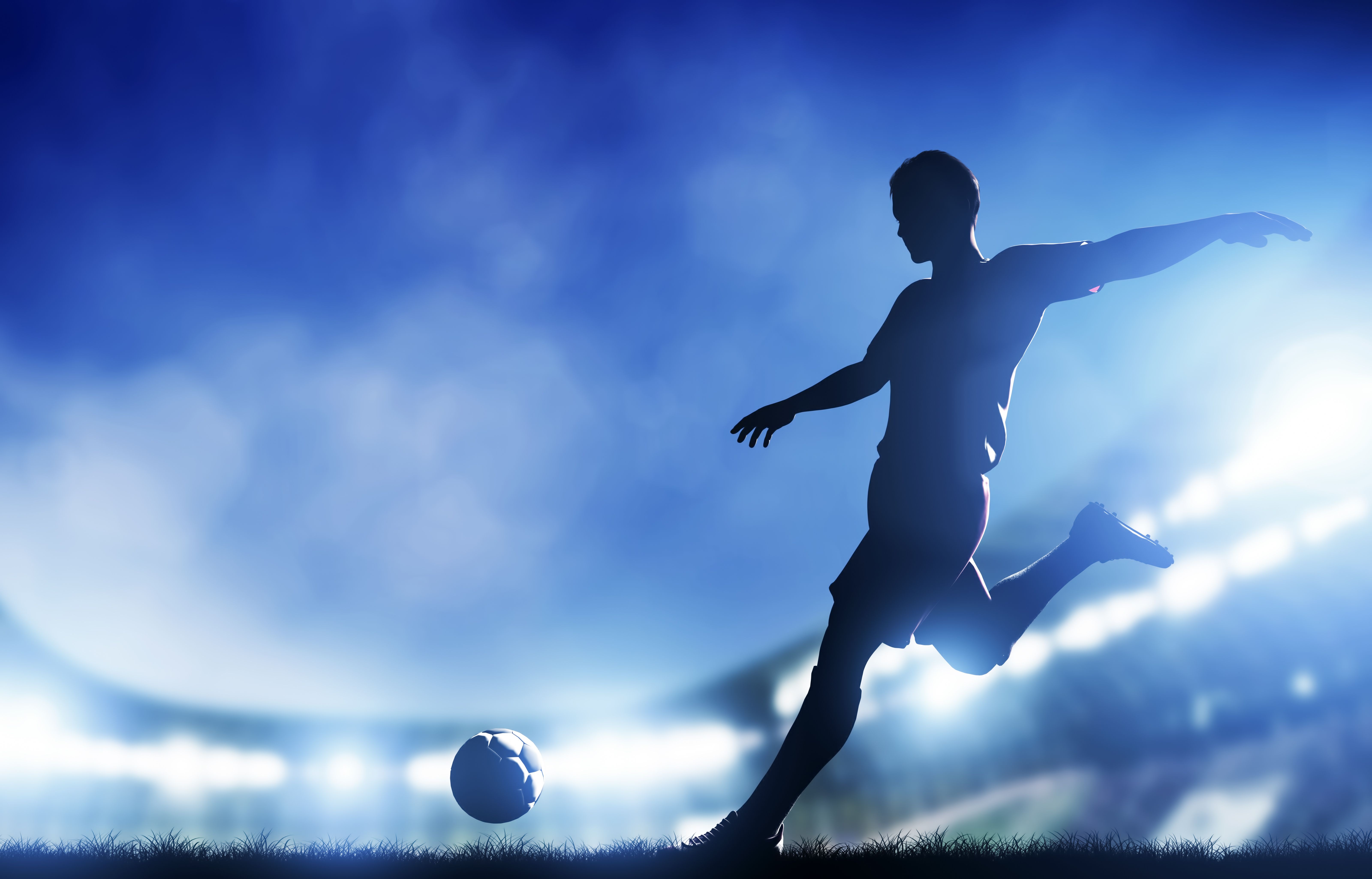 6400x4100 Cristiano Ronaldo Kicking Football