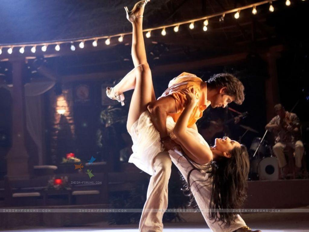 1024x768 Salsa of DanceSport