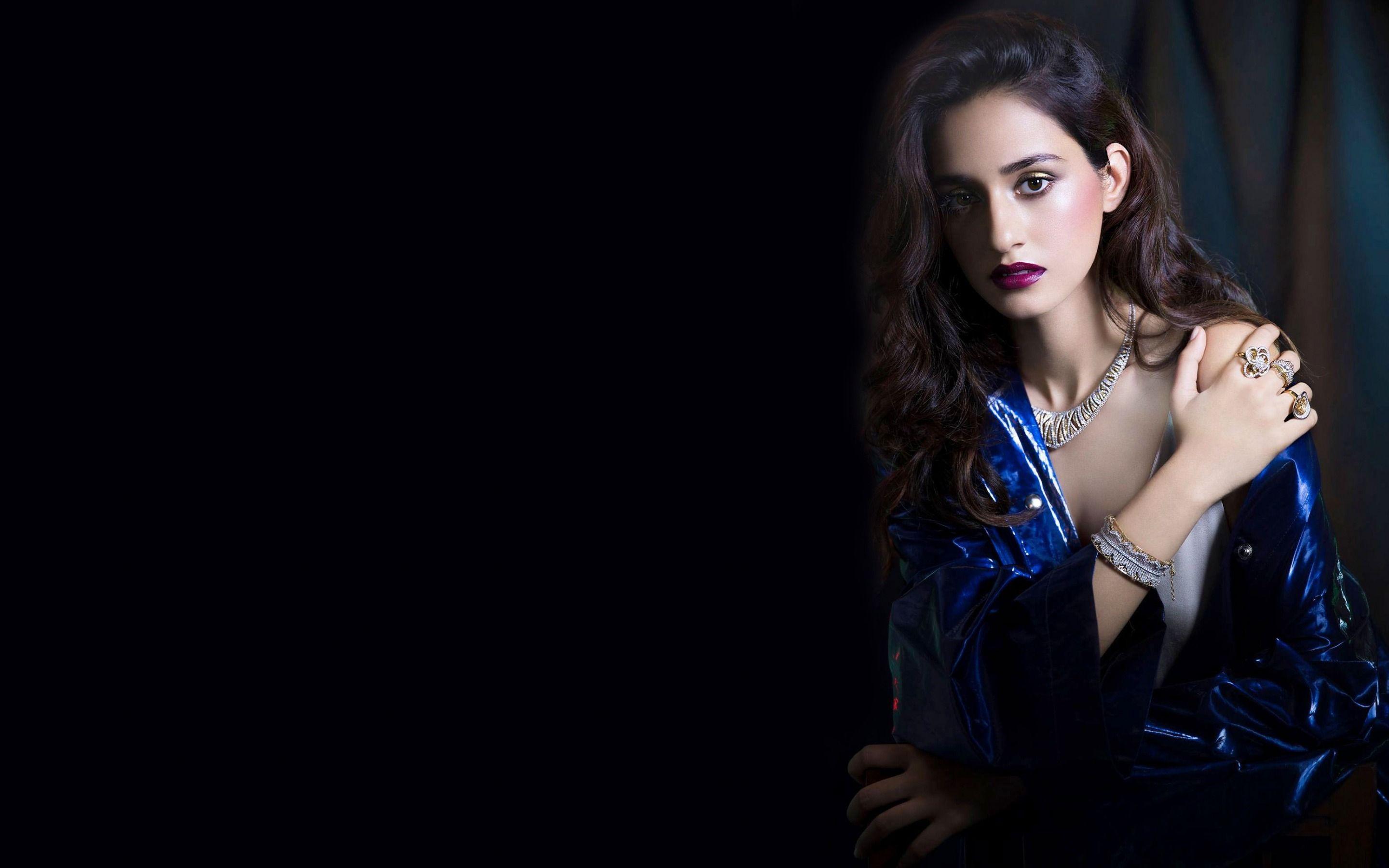 2880x1800 Download wallpaper Disha Patani, Indian actress, photohoot