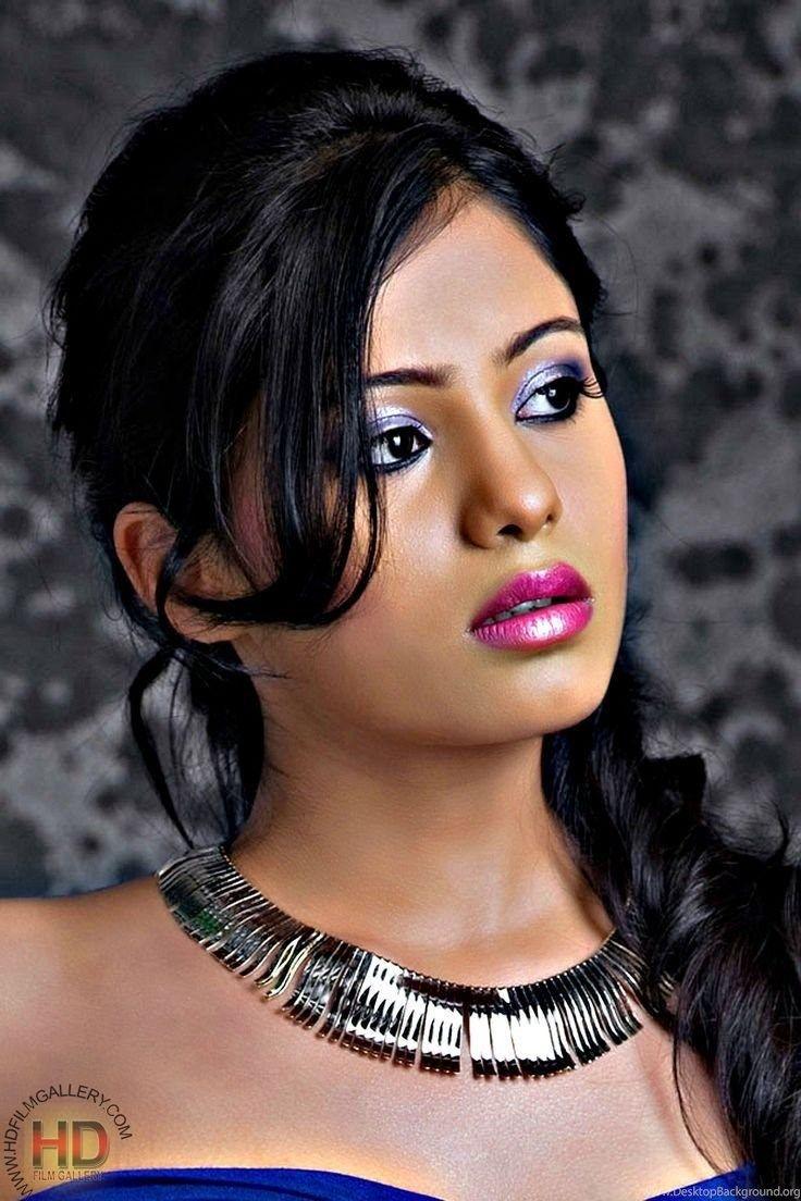 736x1104 EXCLUSIVE HD WALLPAPER OF SOUTH INDIAN MOVIE ACTRESS DEEPA