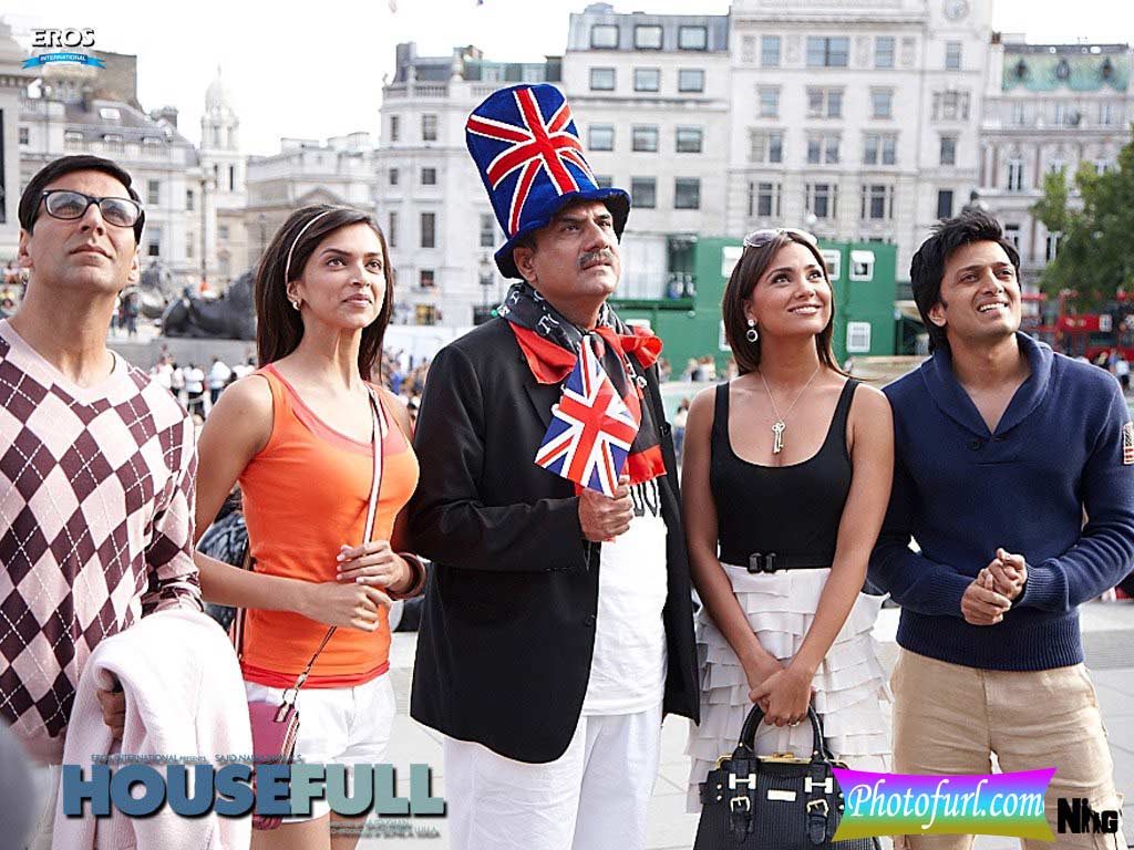 1024x768 Hindi Film Housefull Wallpaper