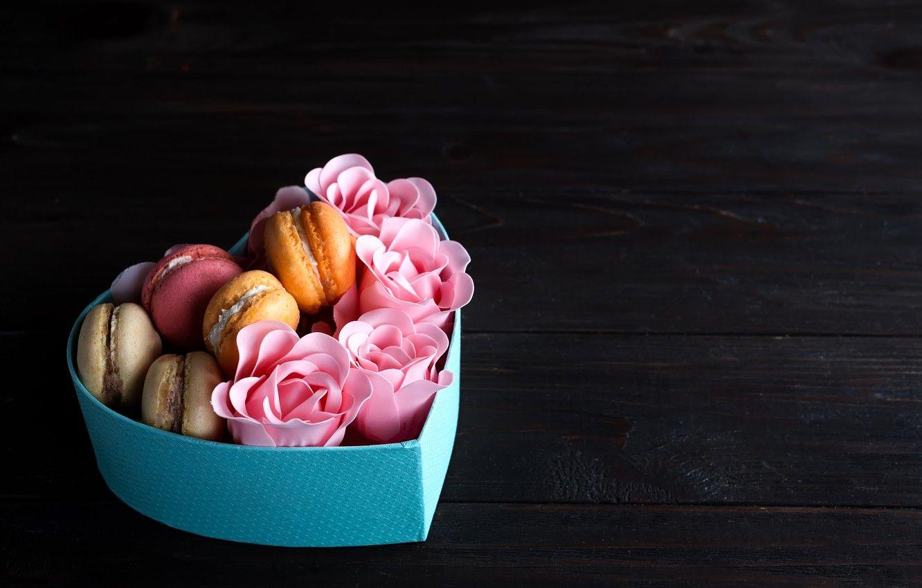 1332x850 Wallpaper box, gift, heart, roses, colorful, love, heart