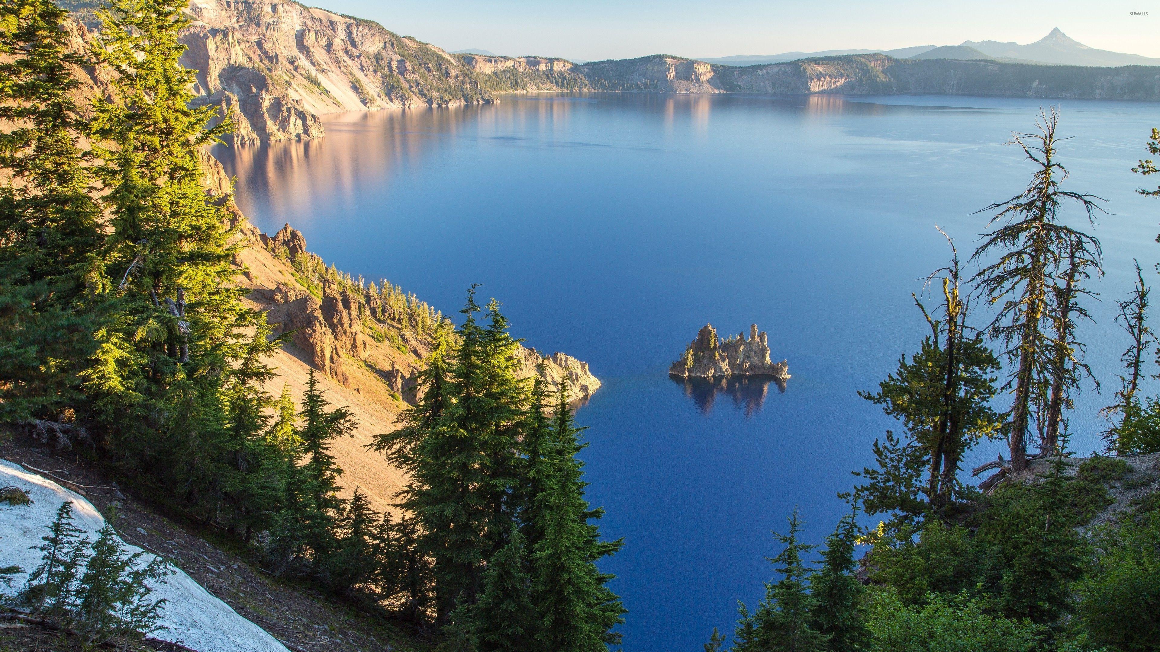 3840x2160 Crater Lake Background HD
