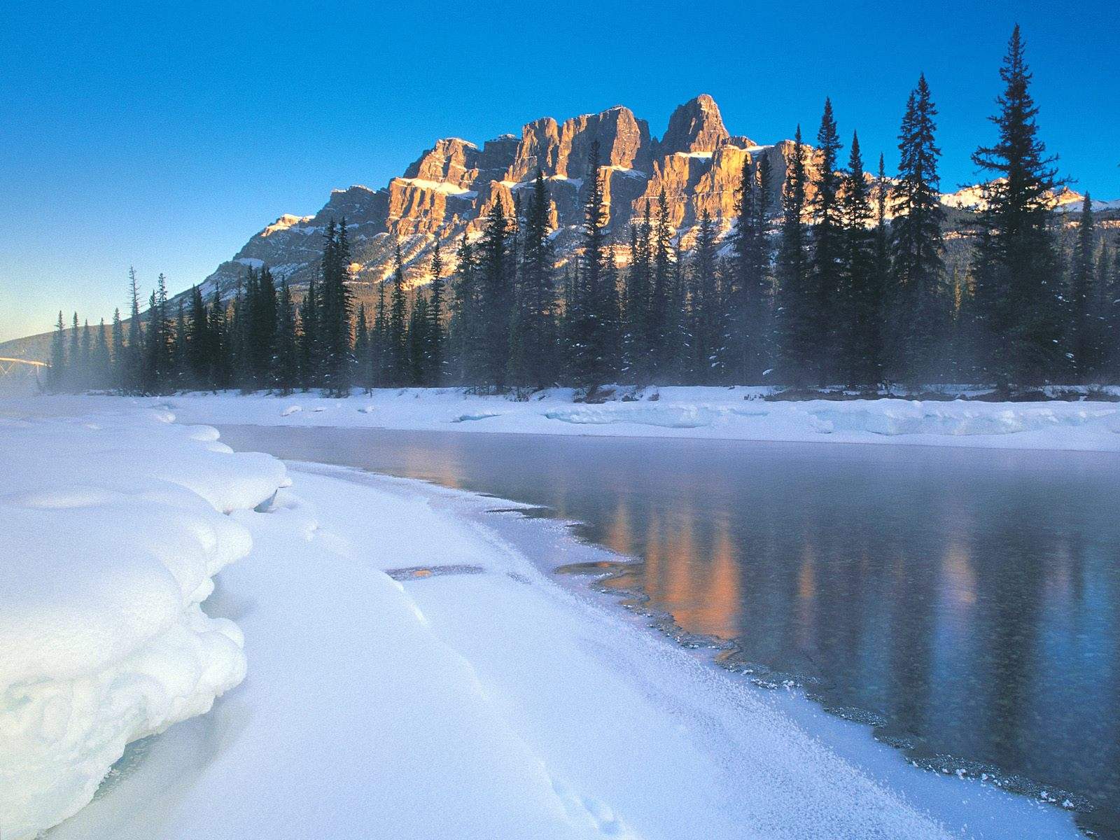 1600x1200 Peaceful Winter Windows 7 Scenery Desktop Wallpaper