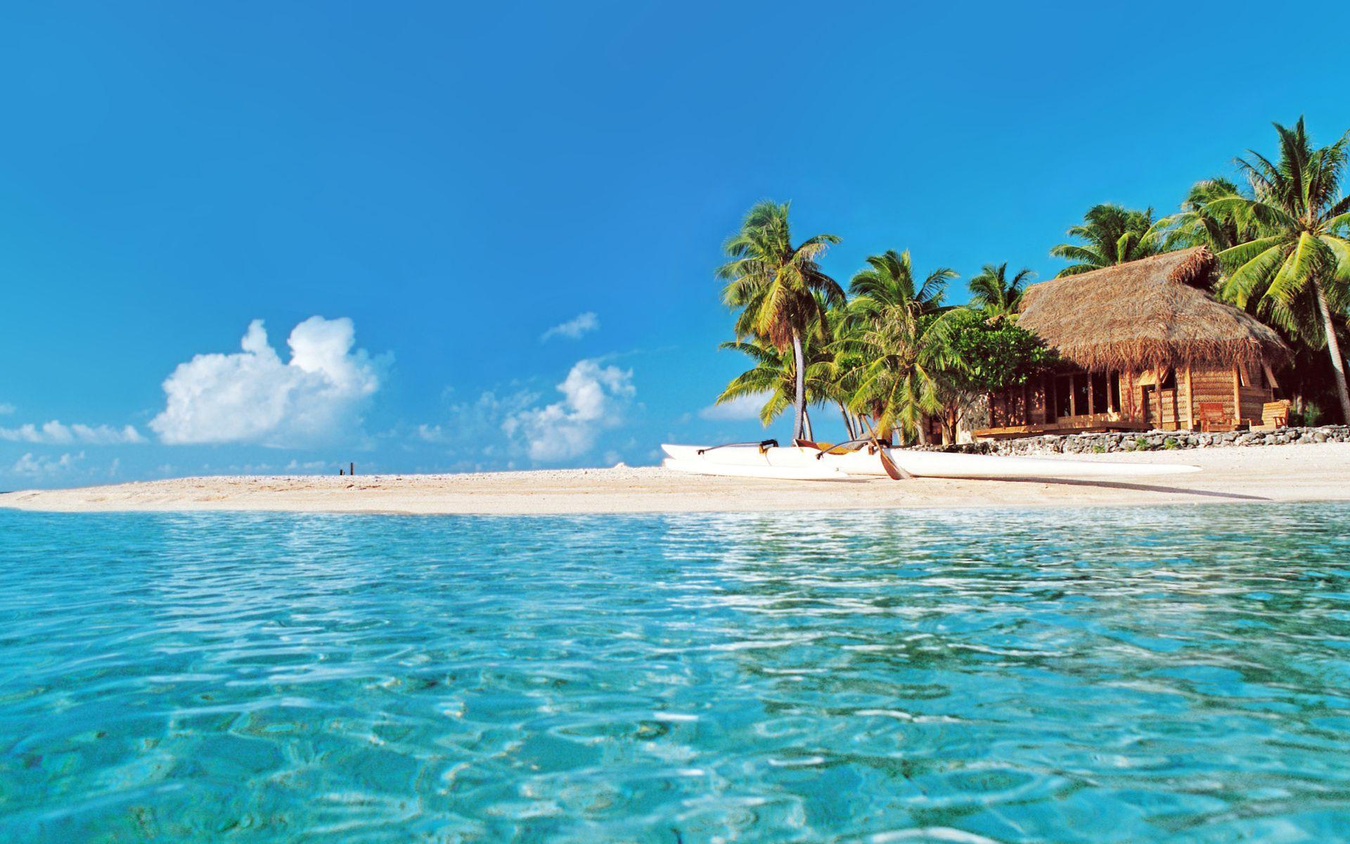 Hình nền bãi biển Tahiti sẽ đưa bạn đến với một hòn đảo đẹp như mơ, nơi có nắng vàng rực rỡ, nước biển trong xanh và những bãi cát trắng tinh. Tận dụng lợi thế của công nghệ để đưa Tahiti vào màn hình máy tính của bạn.