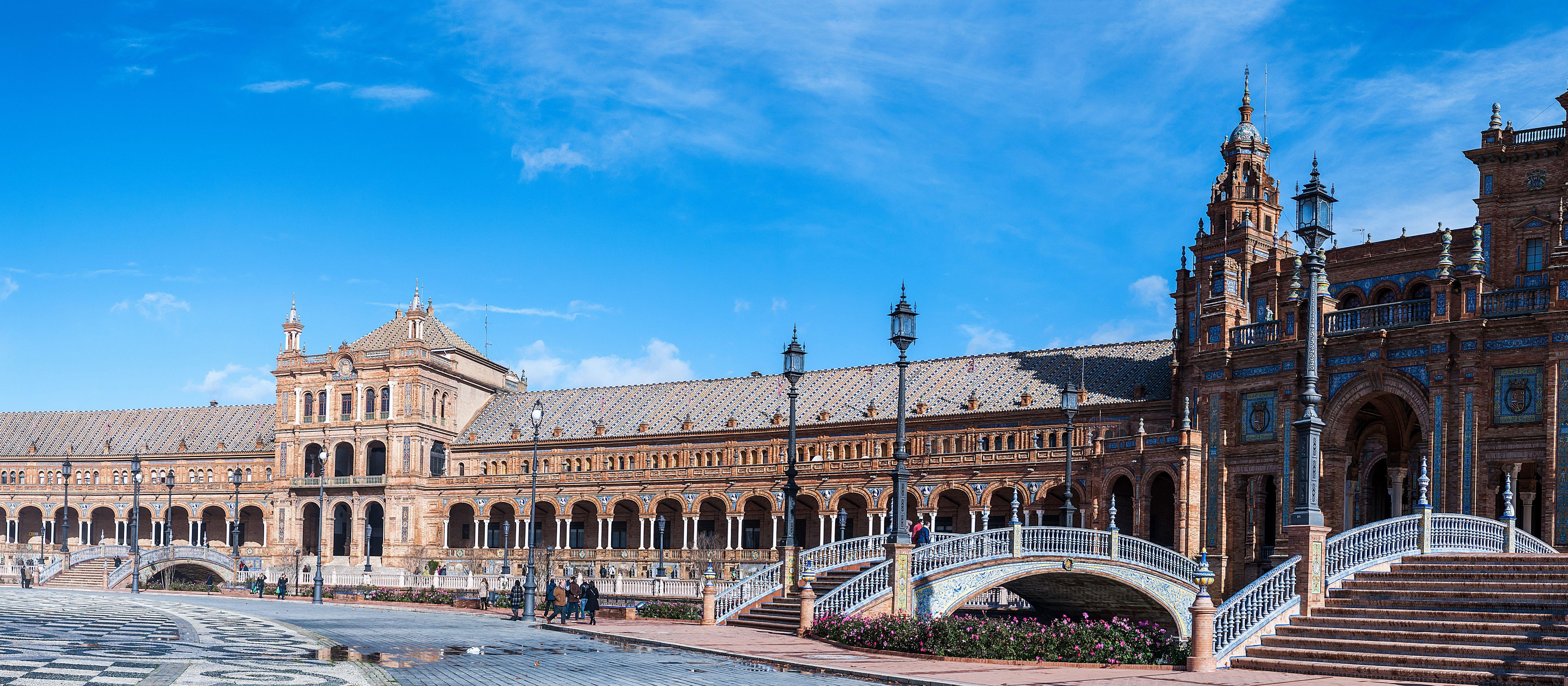 5600x2450 Desktop Wallpaper Madrid Spain Town square Plaza de Espan