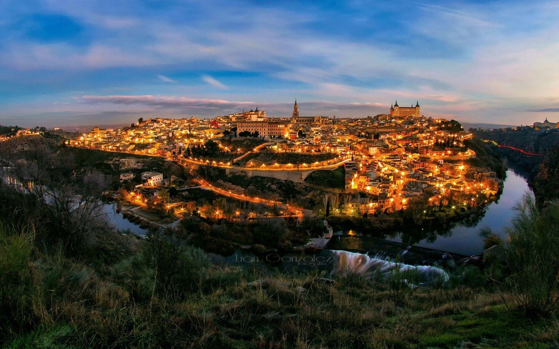 1920x1200 Toledo, Spain, (interesting 595.3 Kbyte)
