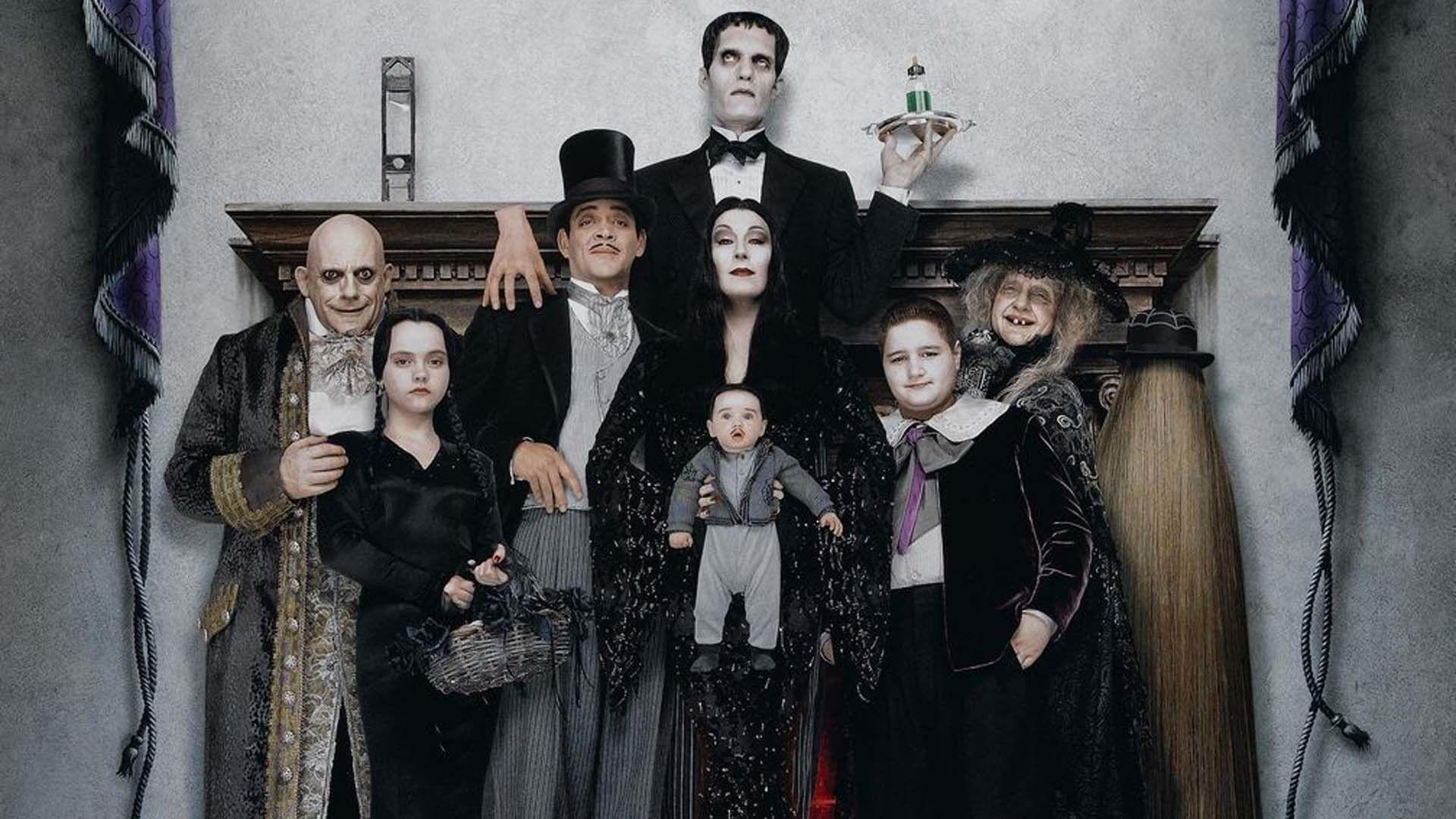 The Addams Family Wallpapers - Top Free The Addams Family Backgrounds -  WallpaperAccess