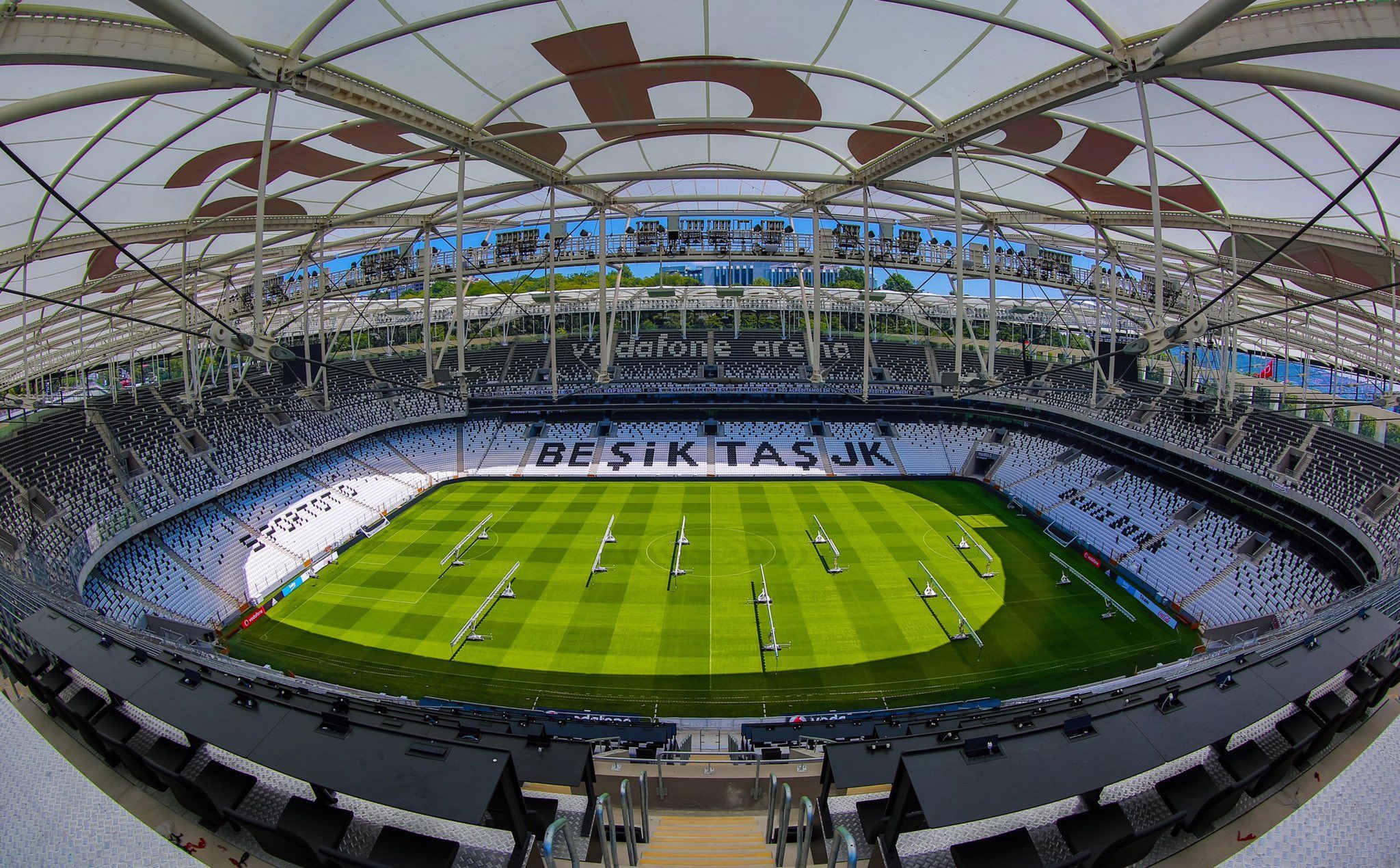 2048x1270 ISTANBUL Park 188