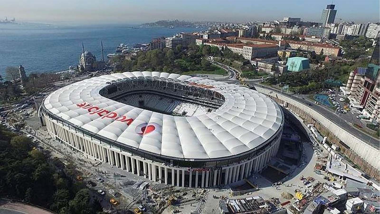 1600x900 Vodafone Park'ın zeminindeki son durumu