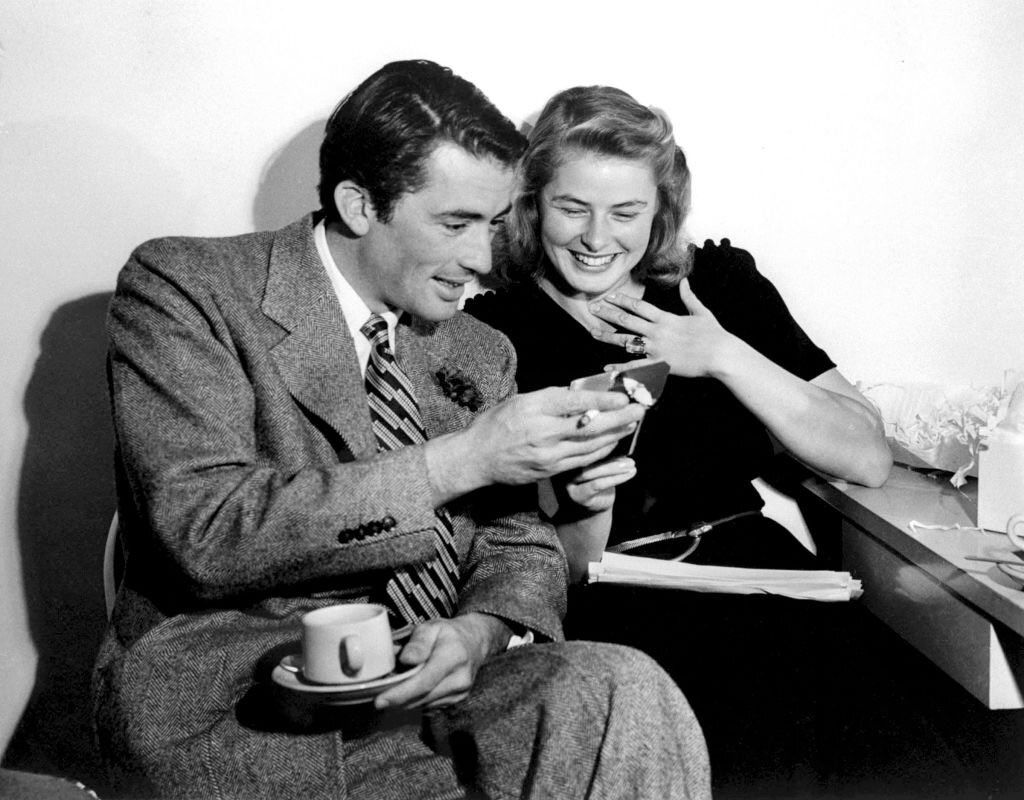 1024x800 gregory peck & ingrid bergman