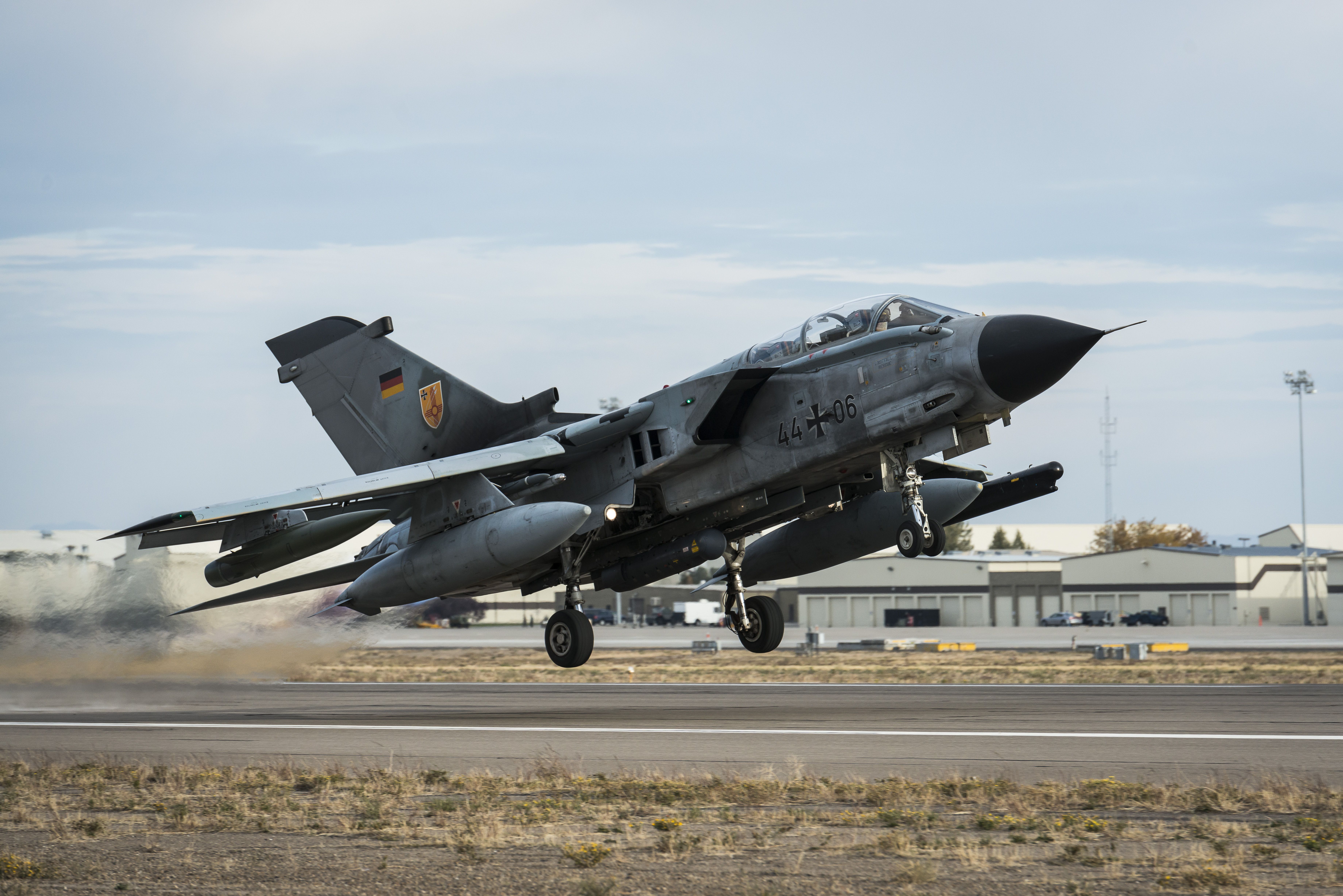 7360x4912 Panavia Tornado Luftwaffe