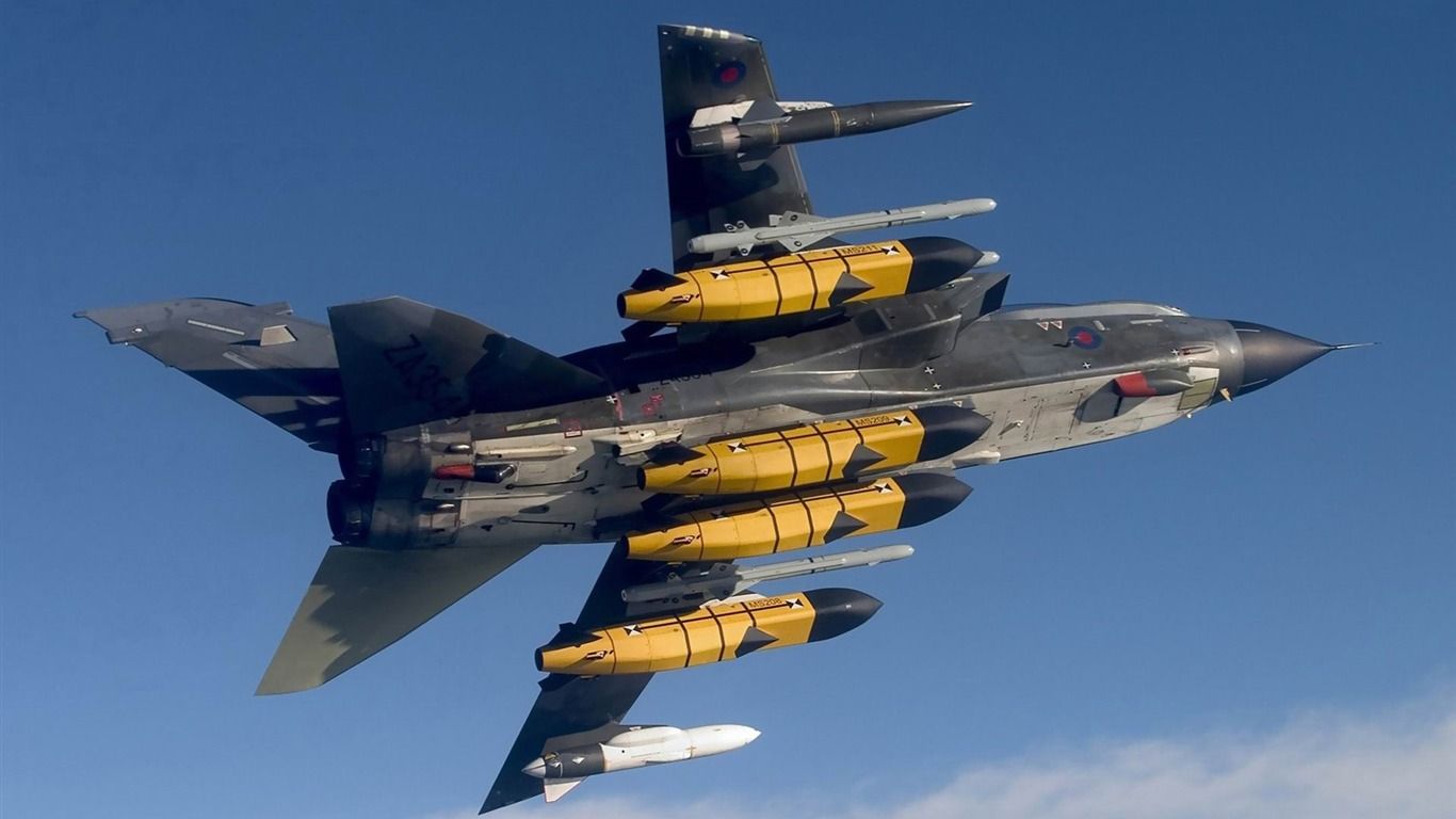1366x768 Panavia Tornado GR1 Military Aircraft