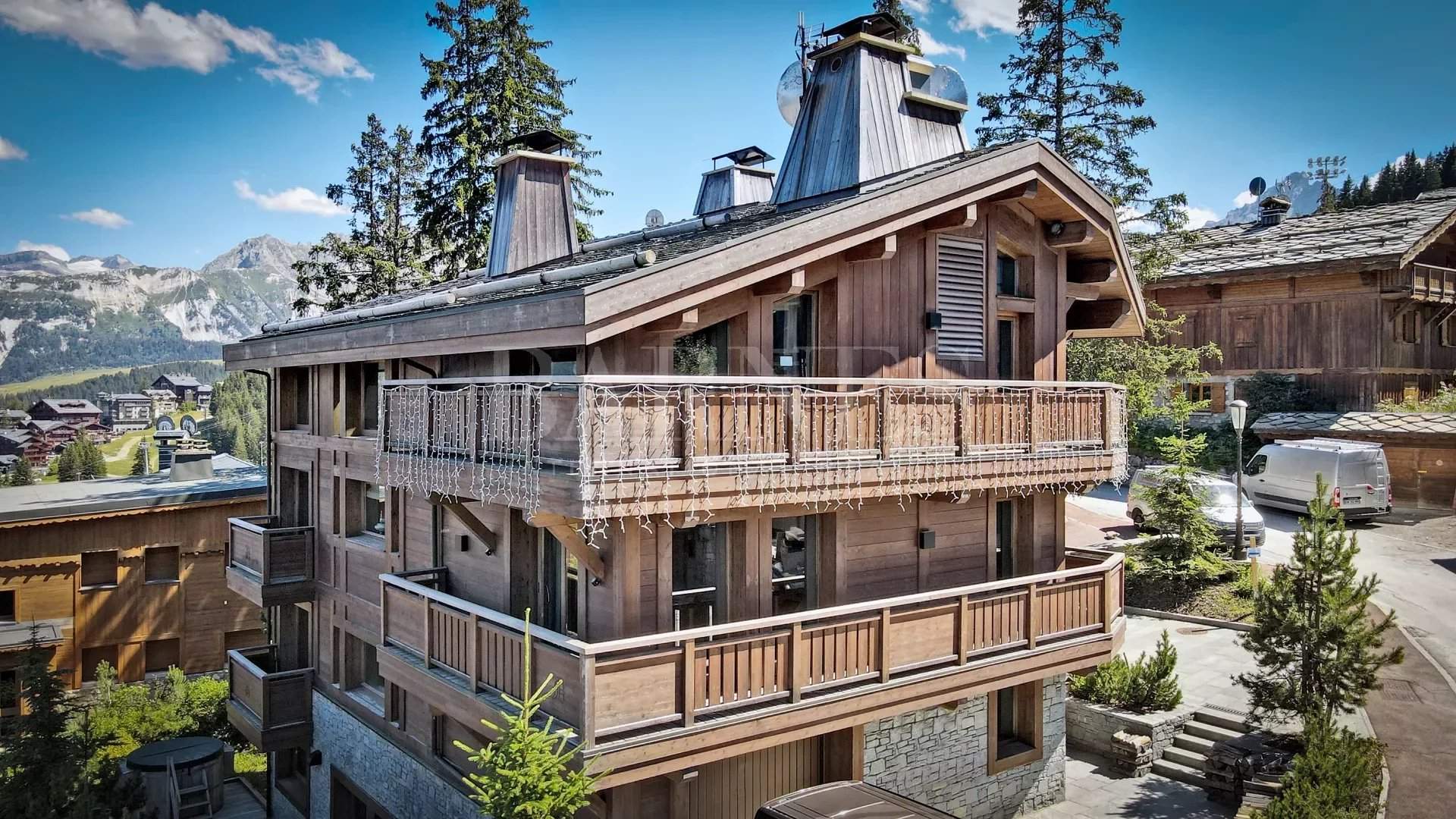 1920x1080 sale 5 Bedrooms 10204 sq ft Courchevel