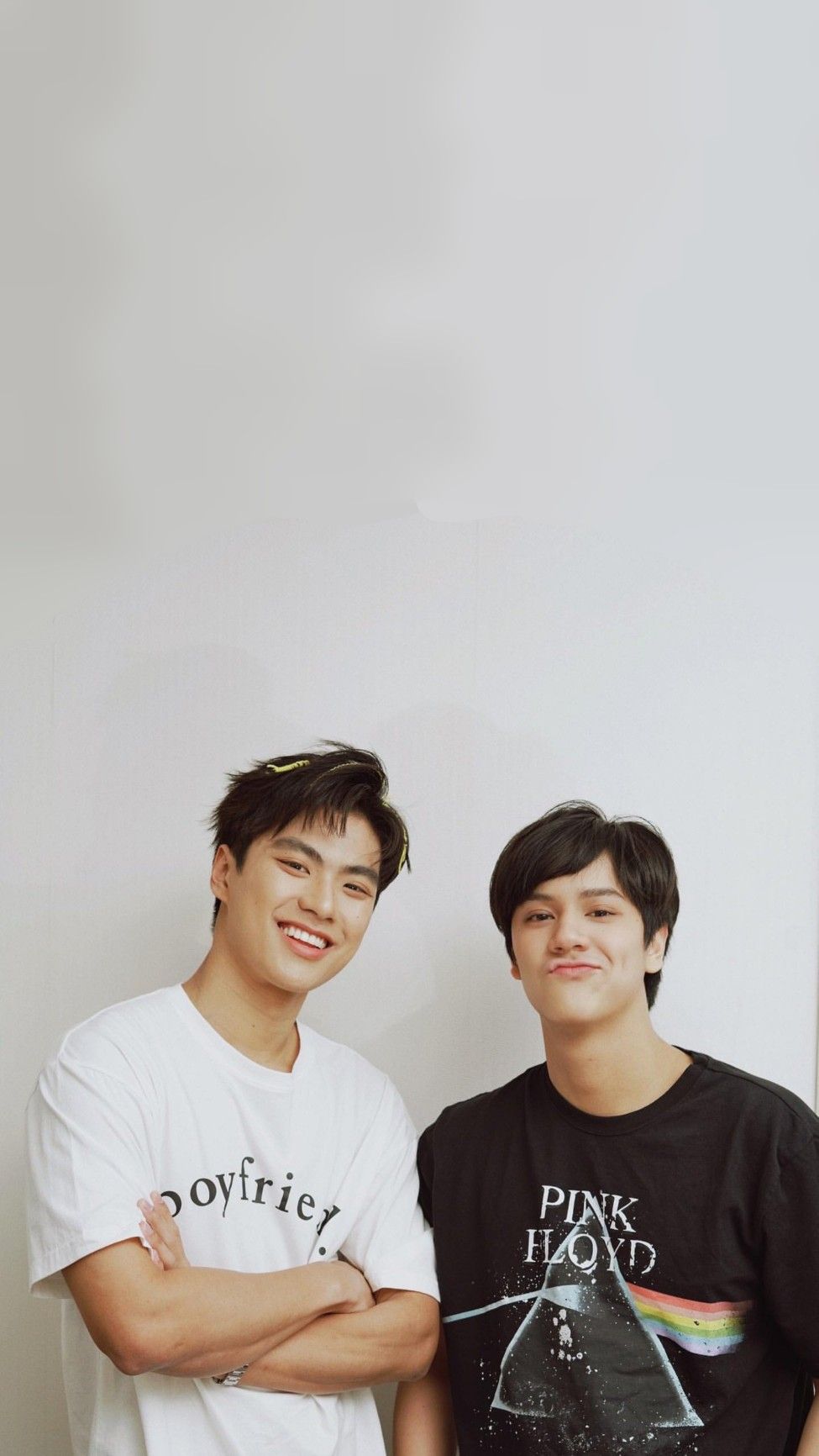 975x1732 Wallpaper ohmnanon bad buddy