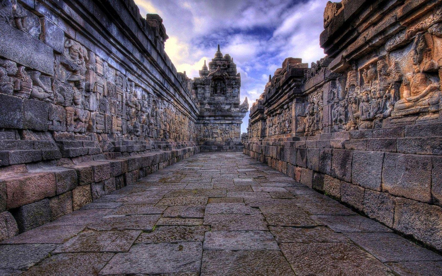 1680x1050 Angkor Wat in Cambodia HD desktop wallpaper : Widescreen