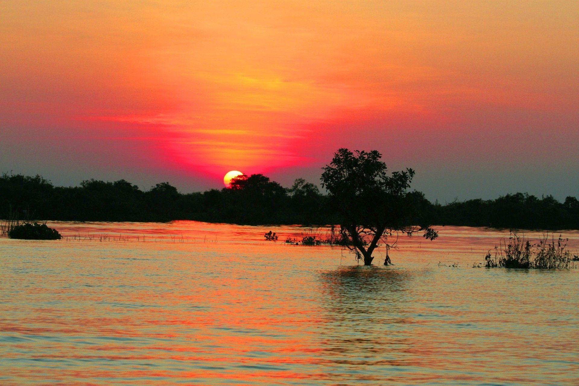 1920x1280 The Sun Of Cambodia