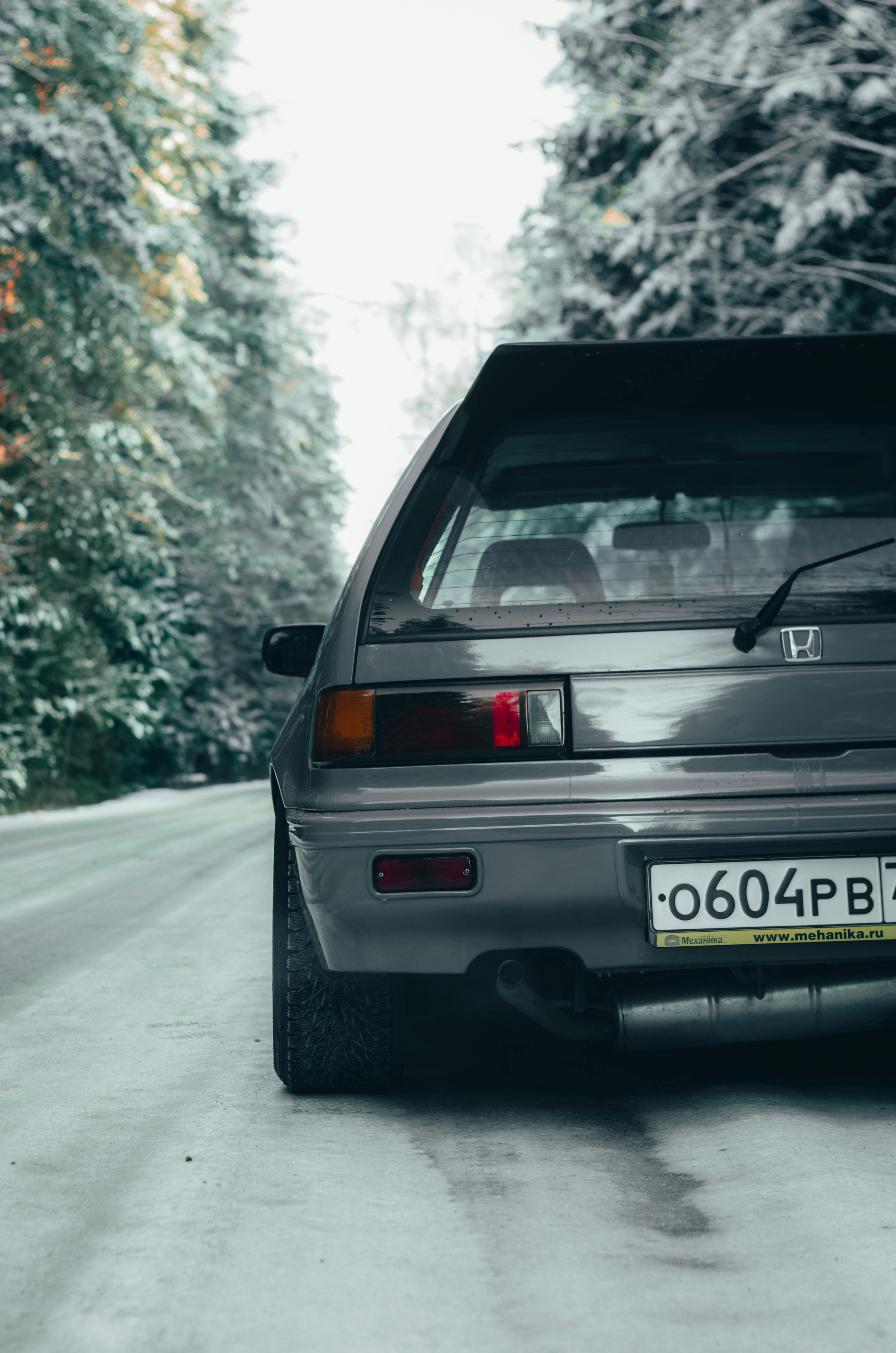 3264x4928 Close Up Of A Vintage Honda Civic Hatchback · Free