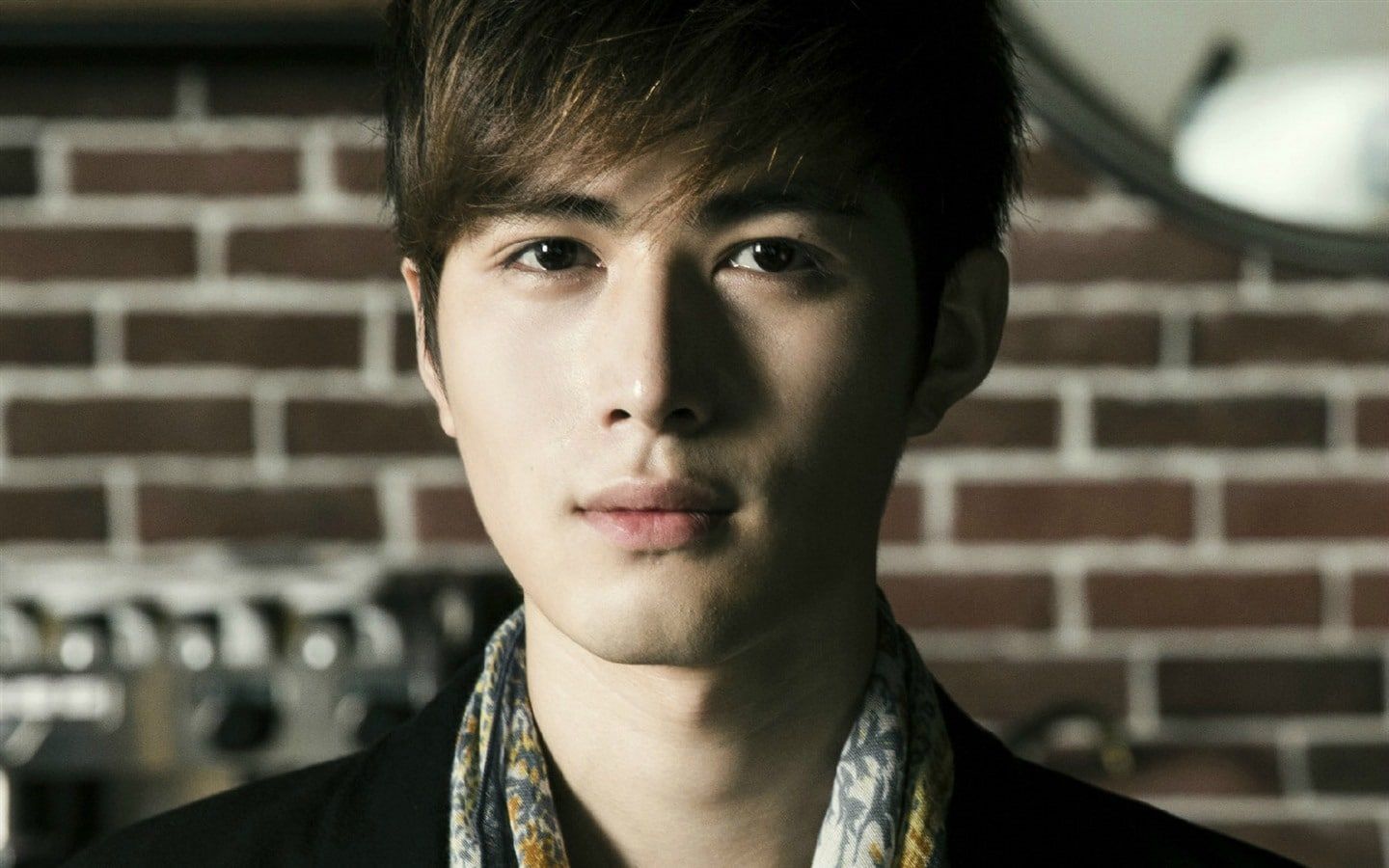 1440x900 Cheney Chen Wallpaper