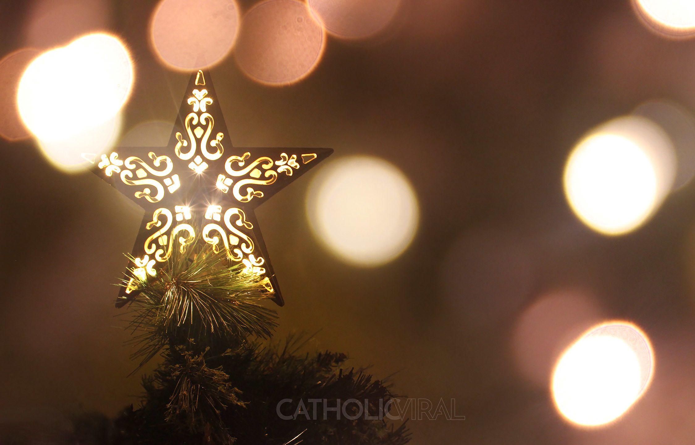 2250x1440 Christmas Star Wallpaper