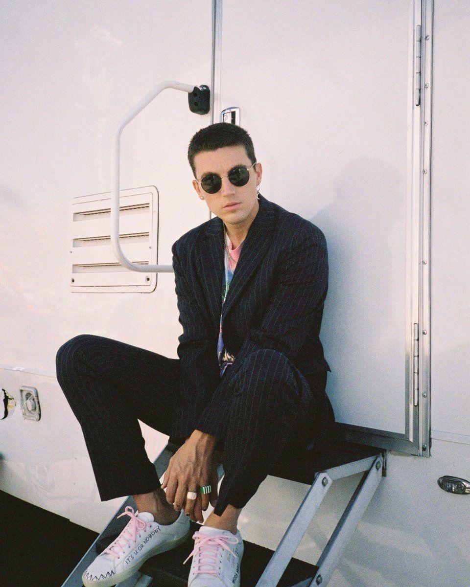 960x1200 LANY's tweet “thick and thin” video