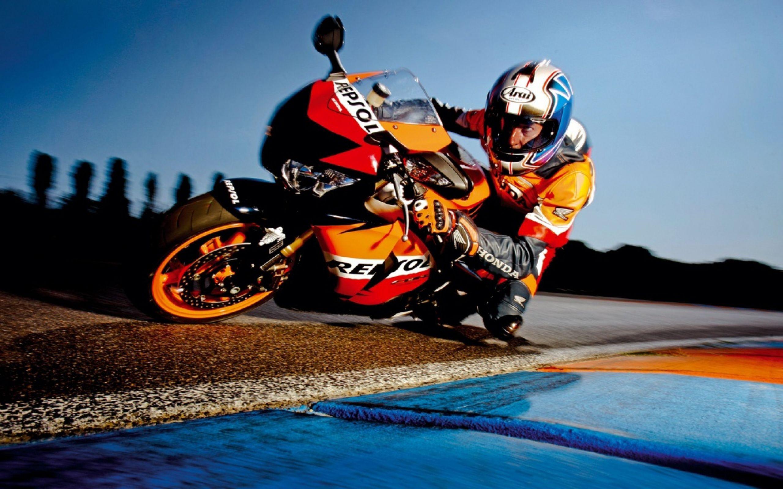 Sports Bike Wallpapers Top Free Sports Bike Backgrounds WallpaperAccess