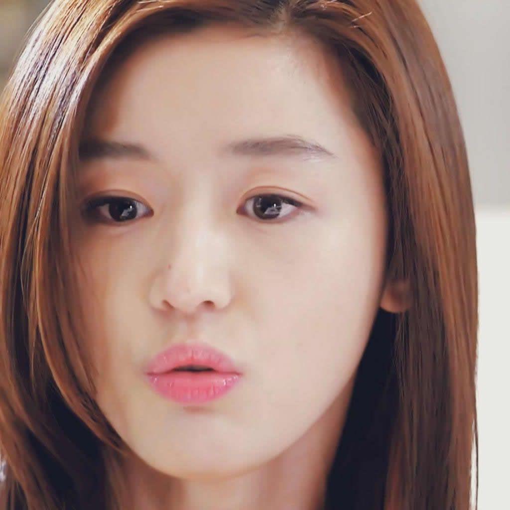 1024x1024 Jun Ji Hyun iPad Wallpaper Download. iPhone Wallpaper
