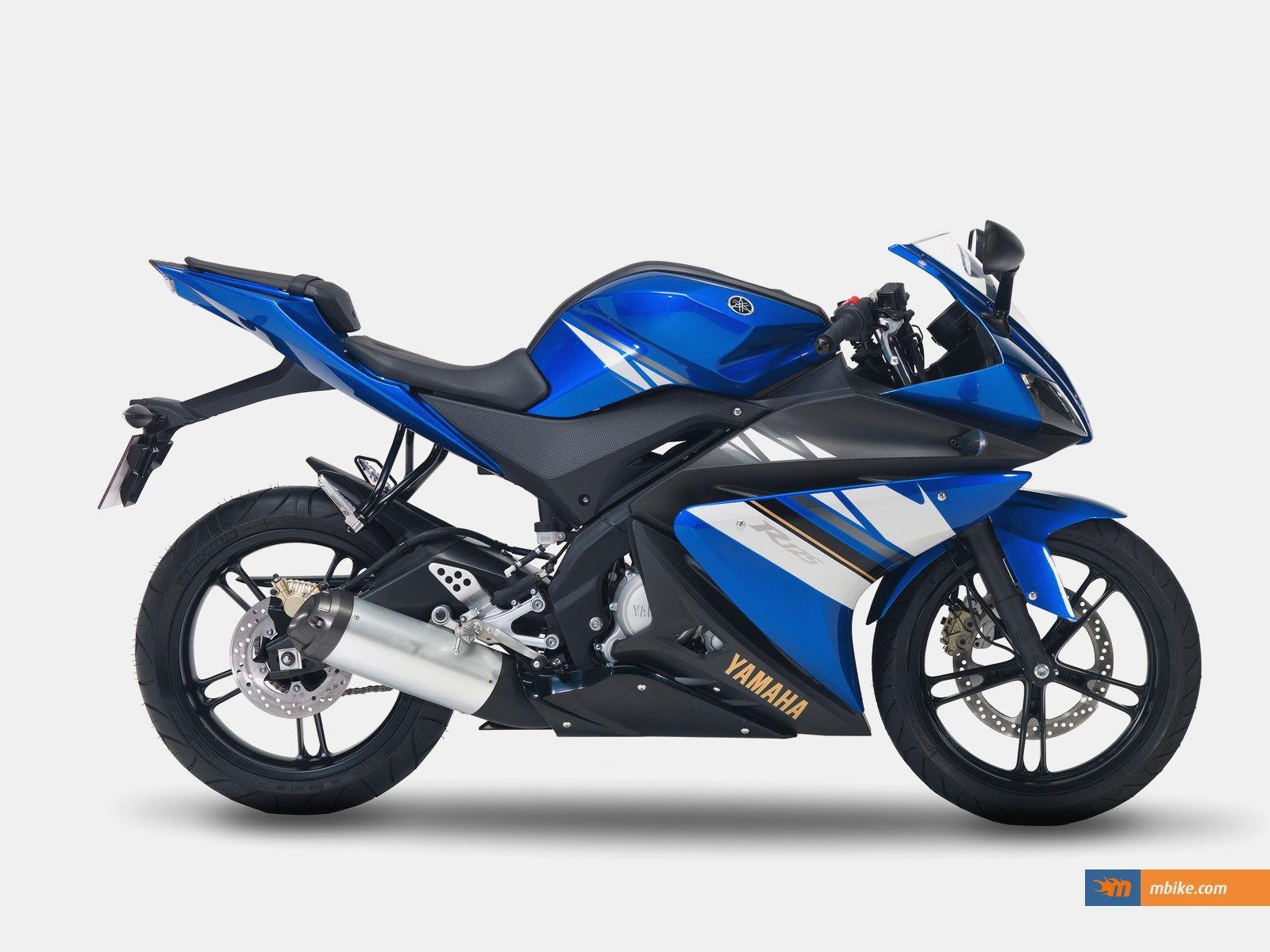 1600x1200 Download Wallpaper Motor Yamaha R15 Wallpaper